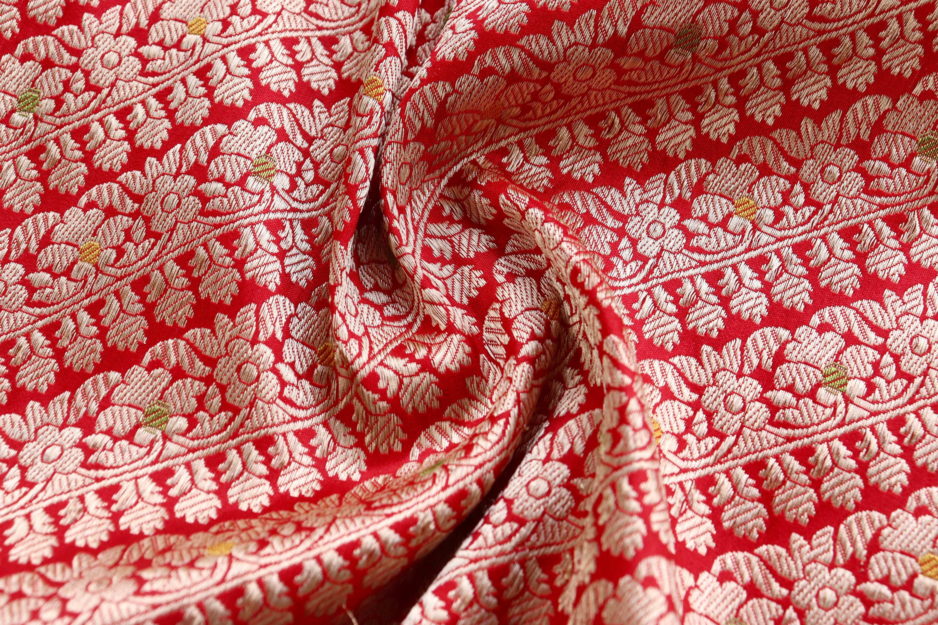 Red Meenadar Adda Tanchoi Pure Silk Handloom Banarasi Saree