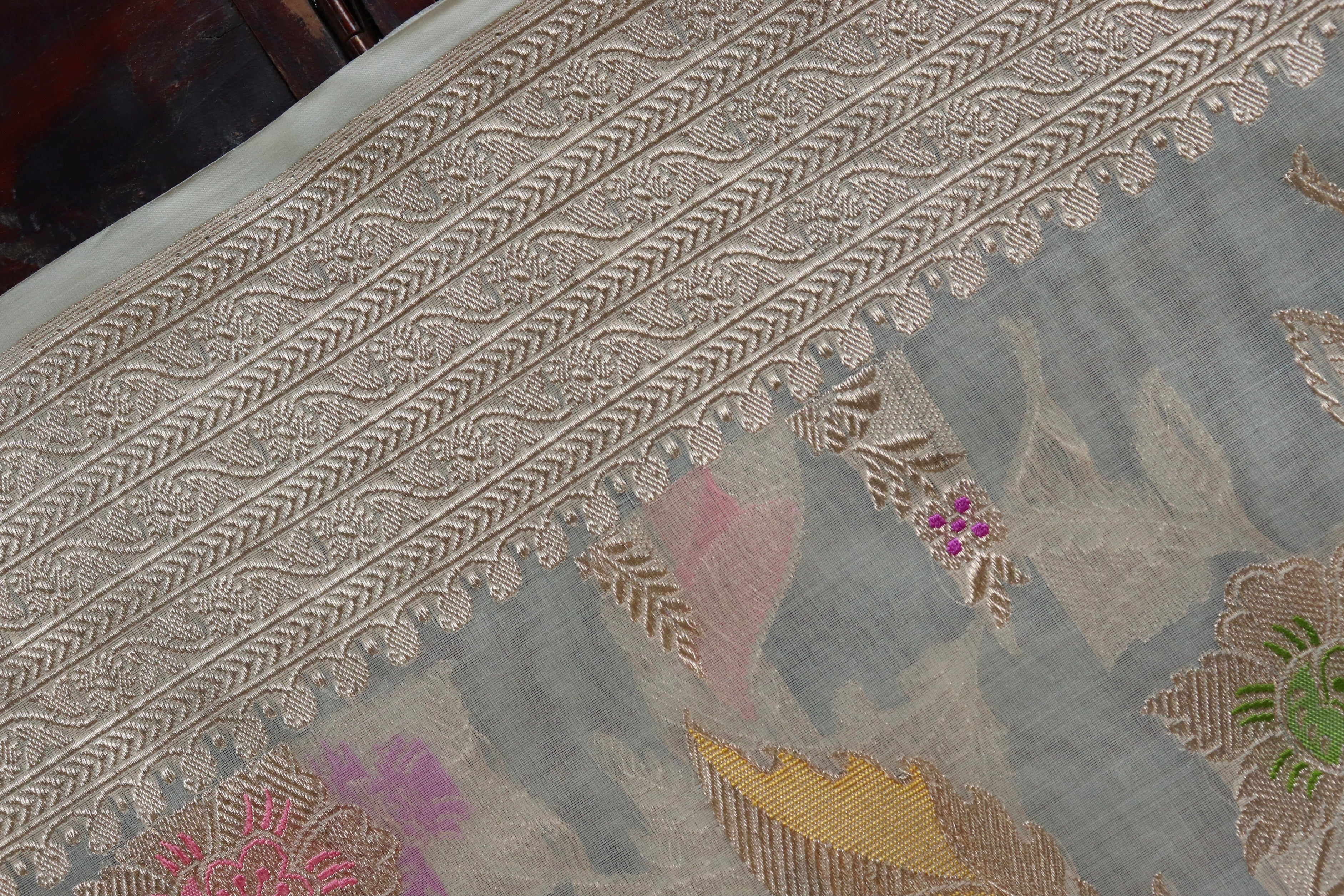 Ivory Kadhua Kora Silk Jangla Handwoven Saree