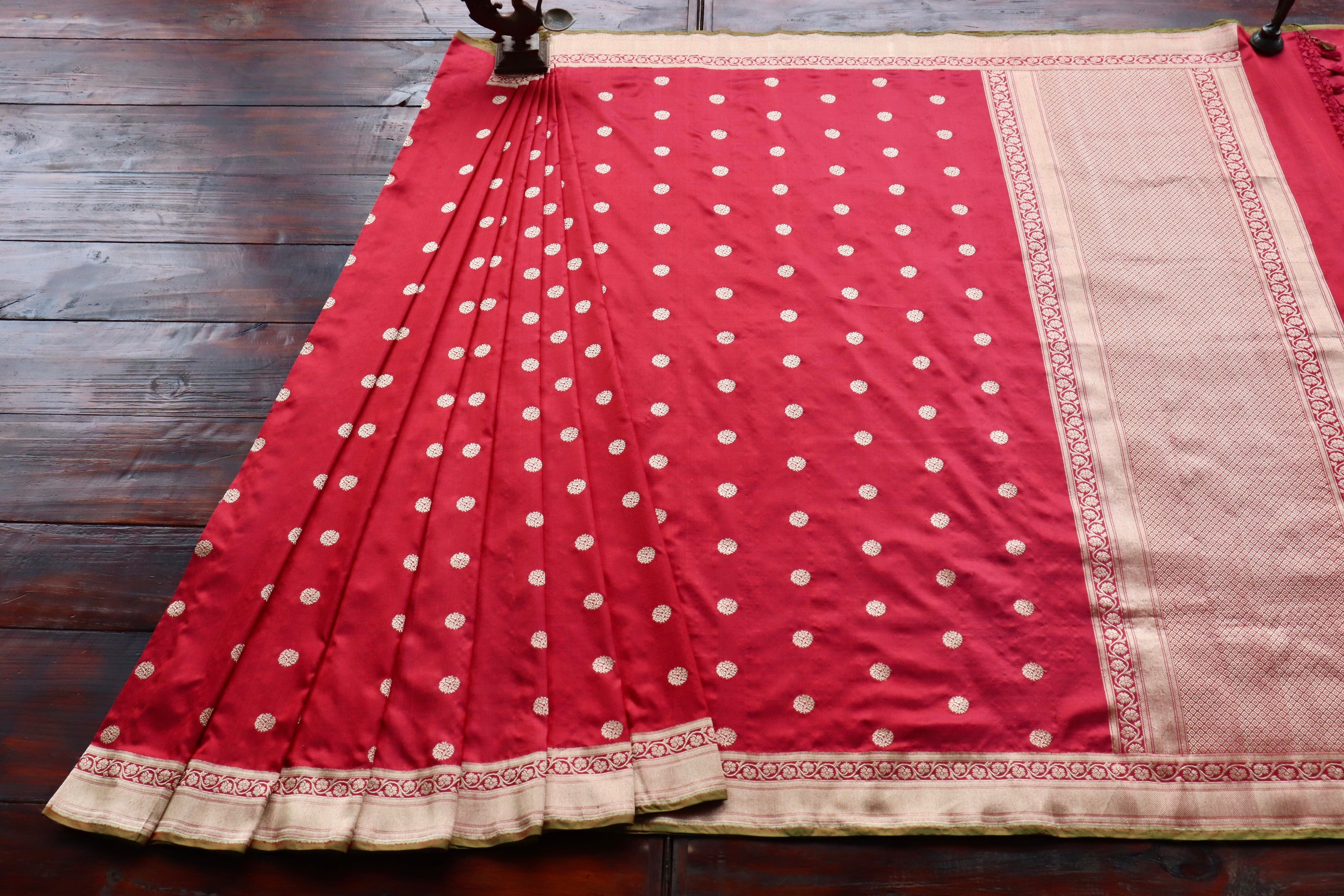 Red Ginnie Motif Pure Silk Handloom Banarasi Saree