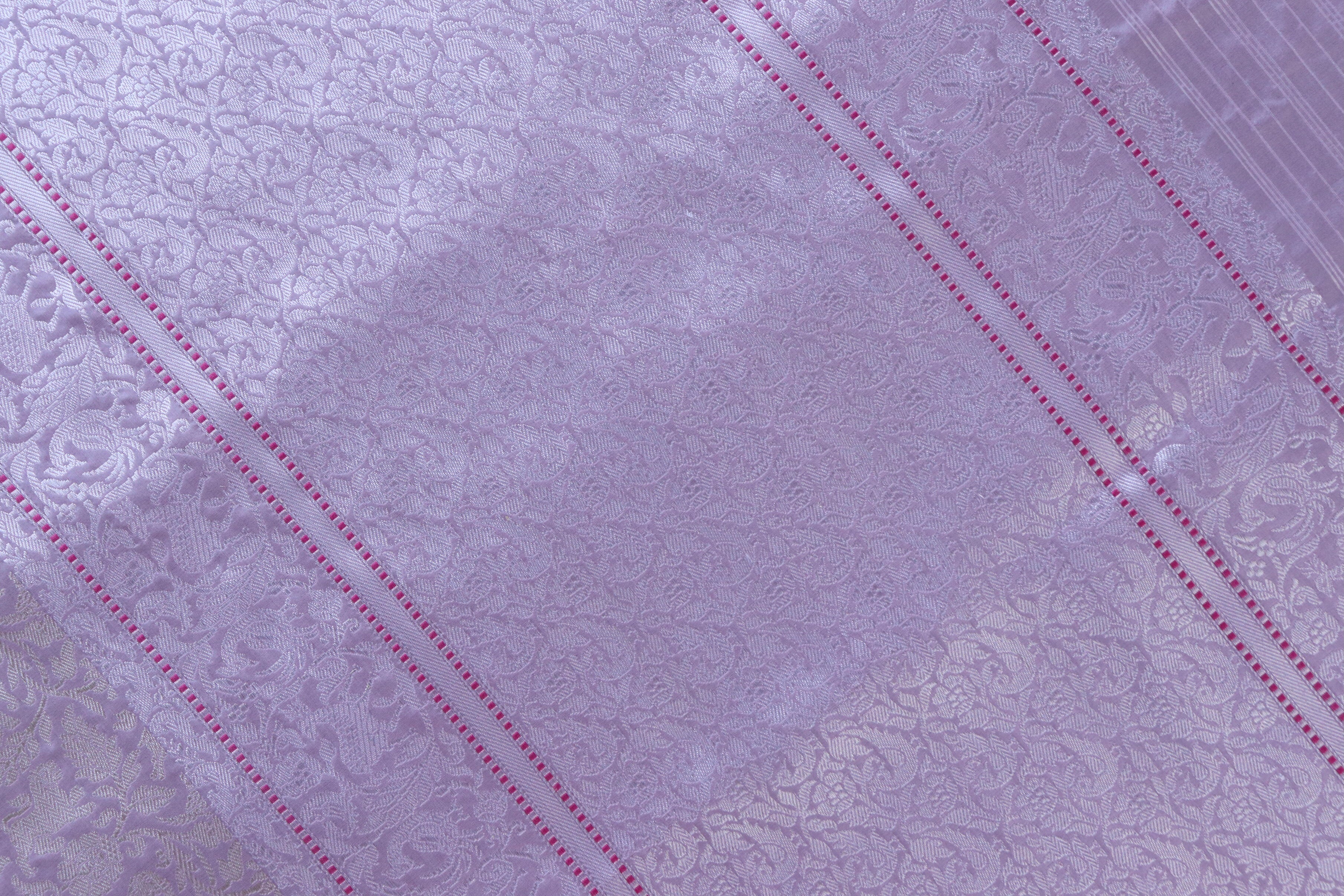Lilac Shikargah Pure Silk Handloom Banarasi Saree