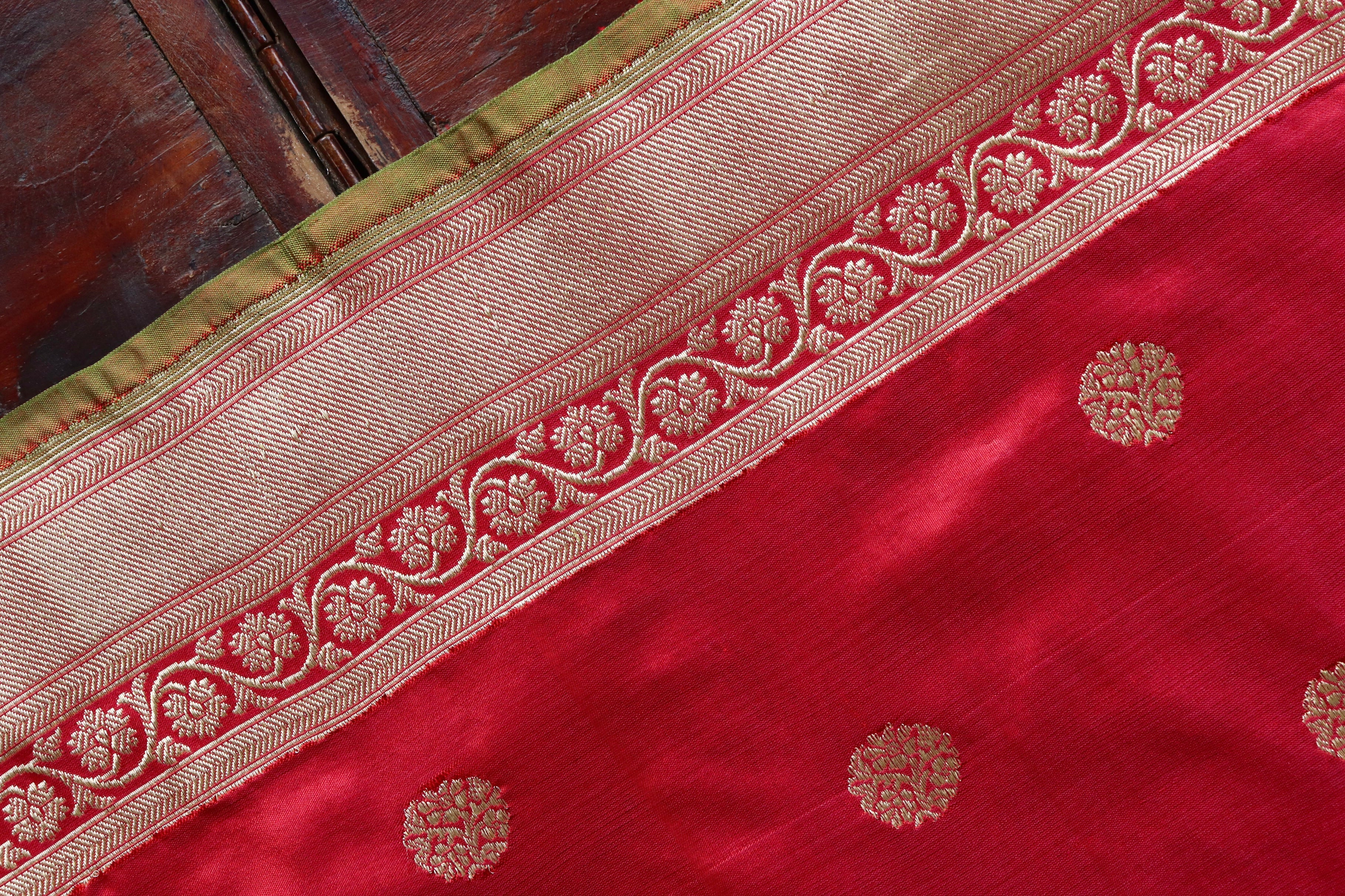 Red Ginnie Motif Pure Silk Handloom Banarasi Saree