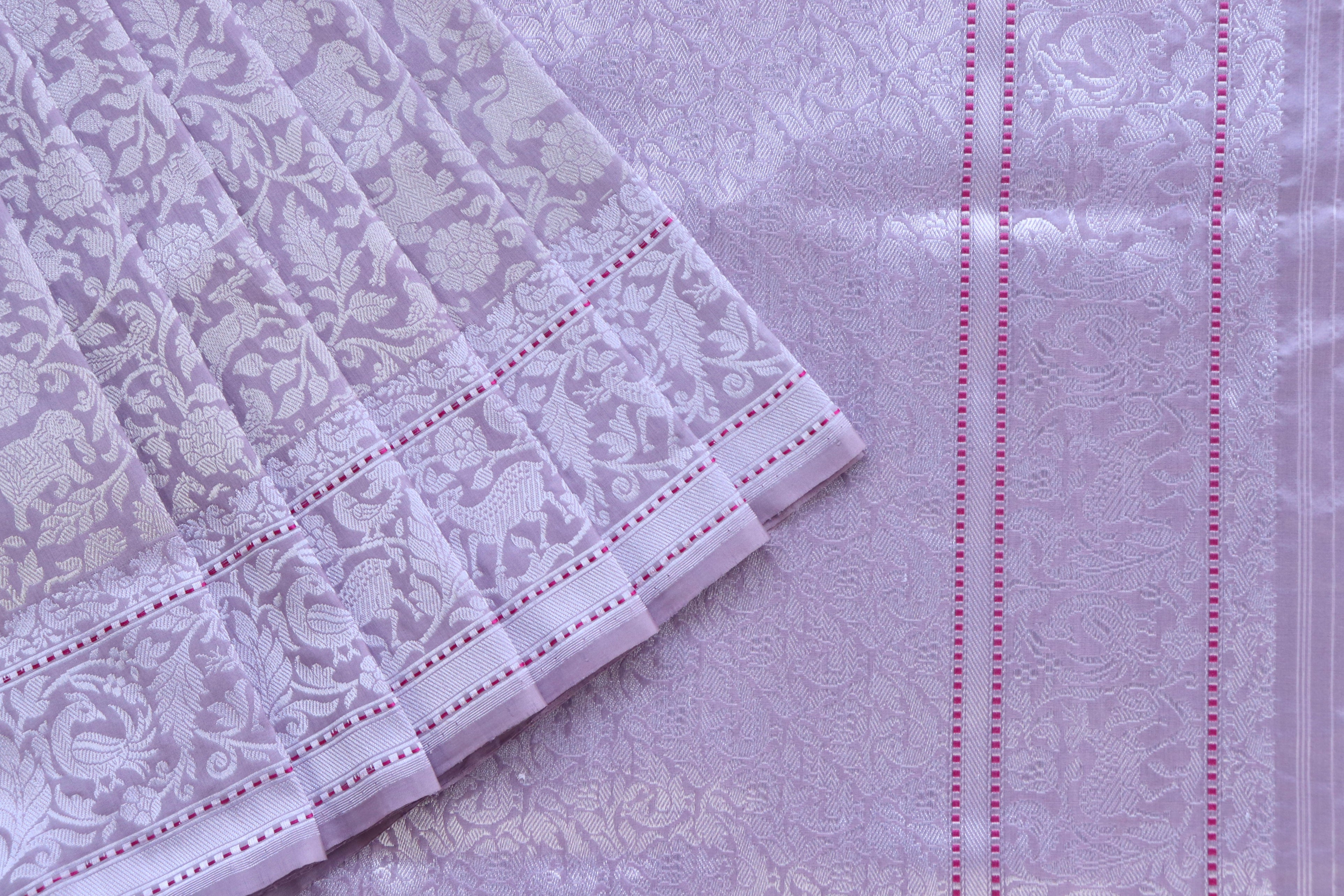 Lilac Shikargah Pure Silk Handloom Banarasi Saree