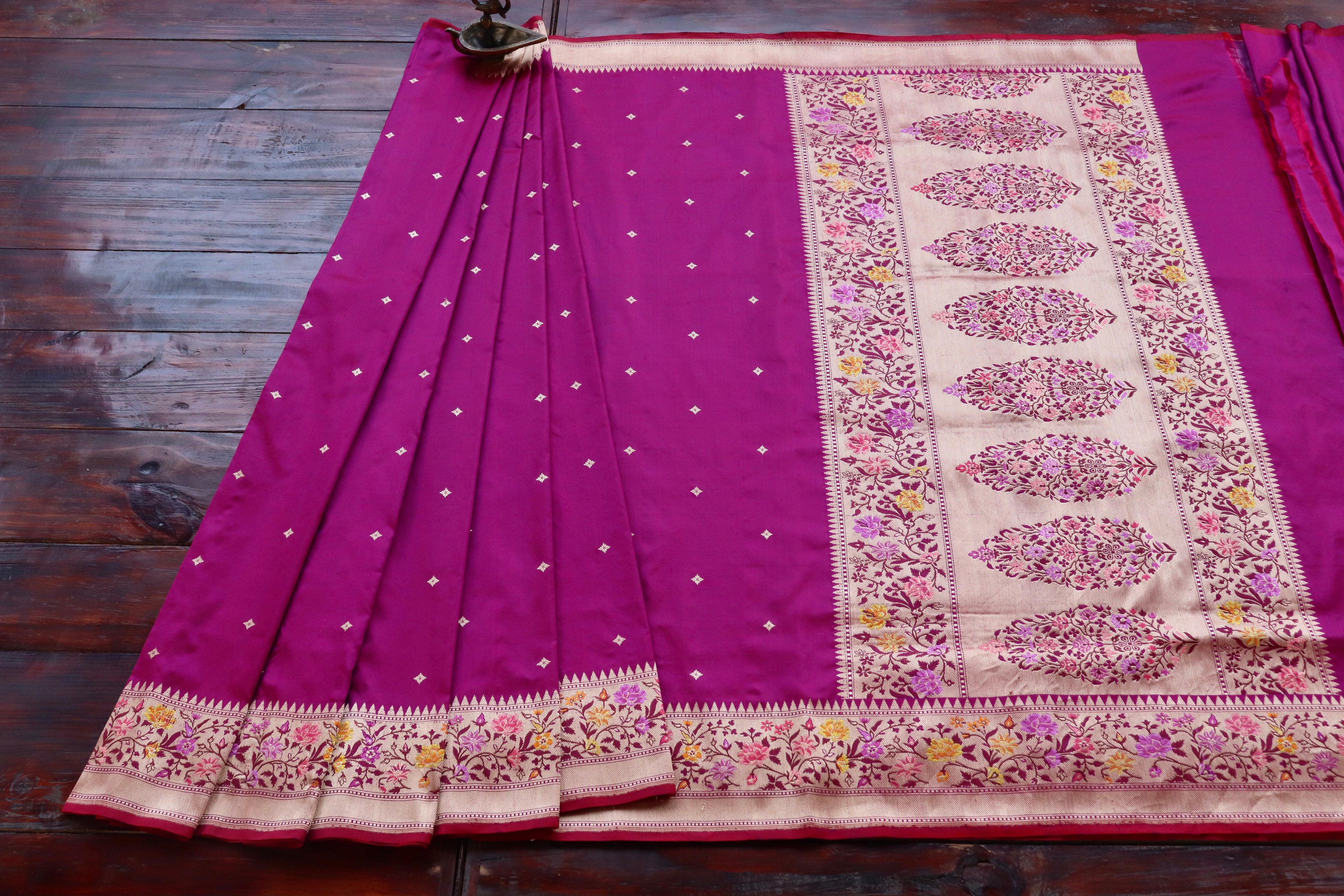 Magenta Meenadar Kadhua  Pure Silk Handloom Banarasi Saree