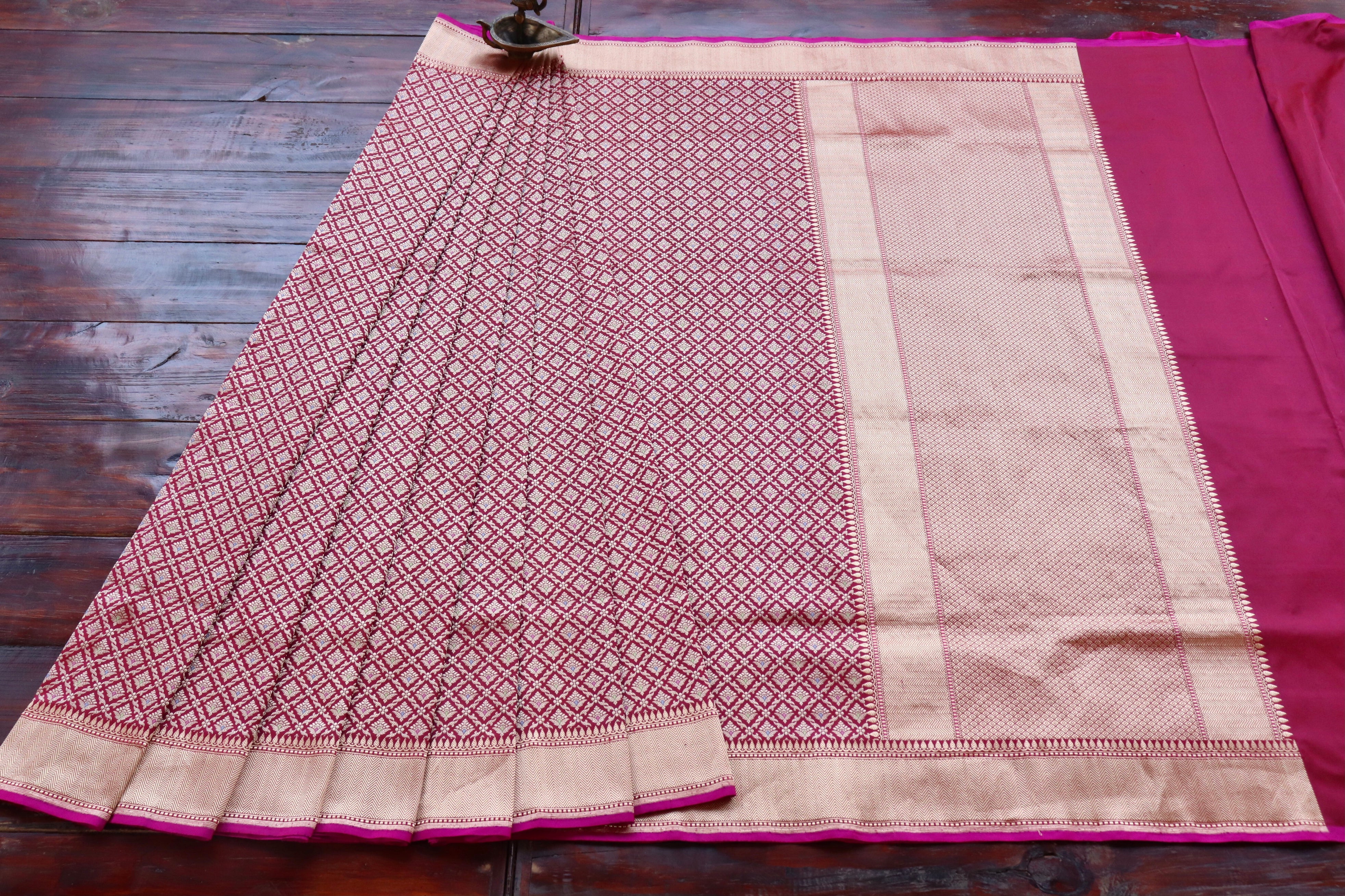 Burgundy Meenadar Tanchoi Pure Silk Handloom Banarasi Saree