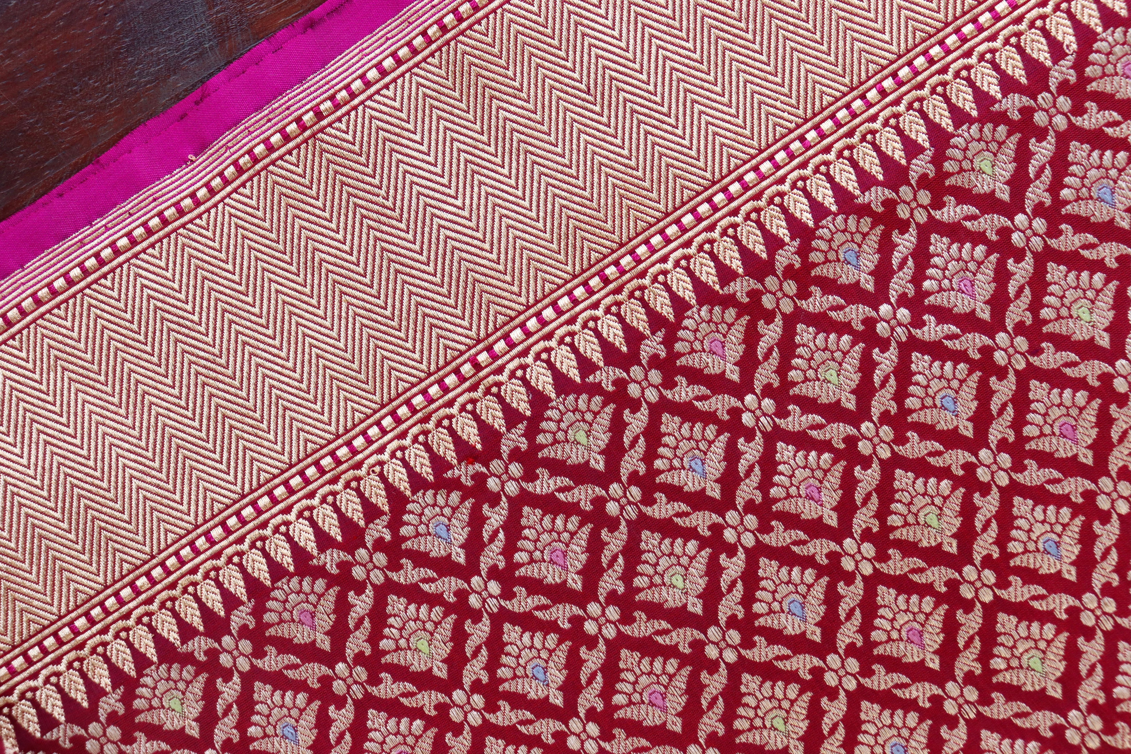 Burgundy Meenadar Tanchoi Pure Silk Handloom Banarasi Saree