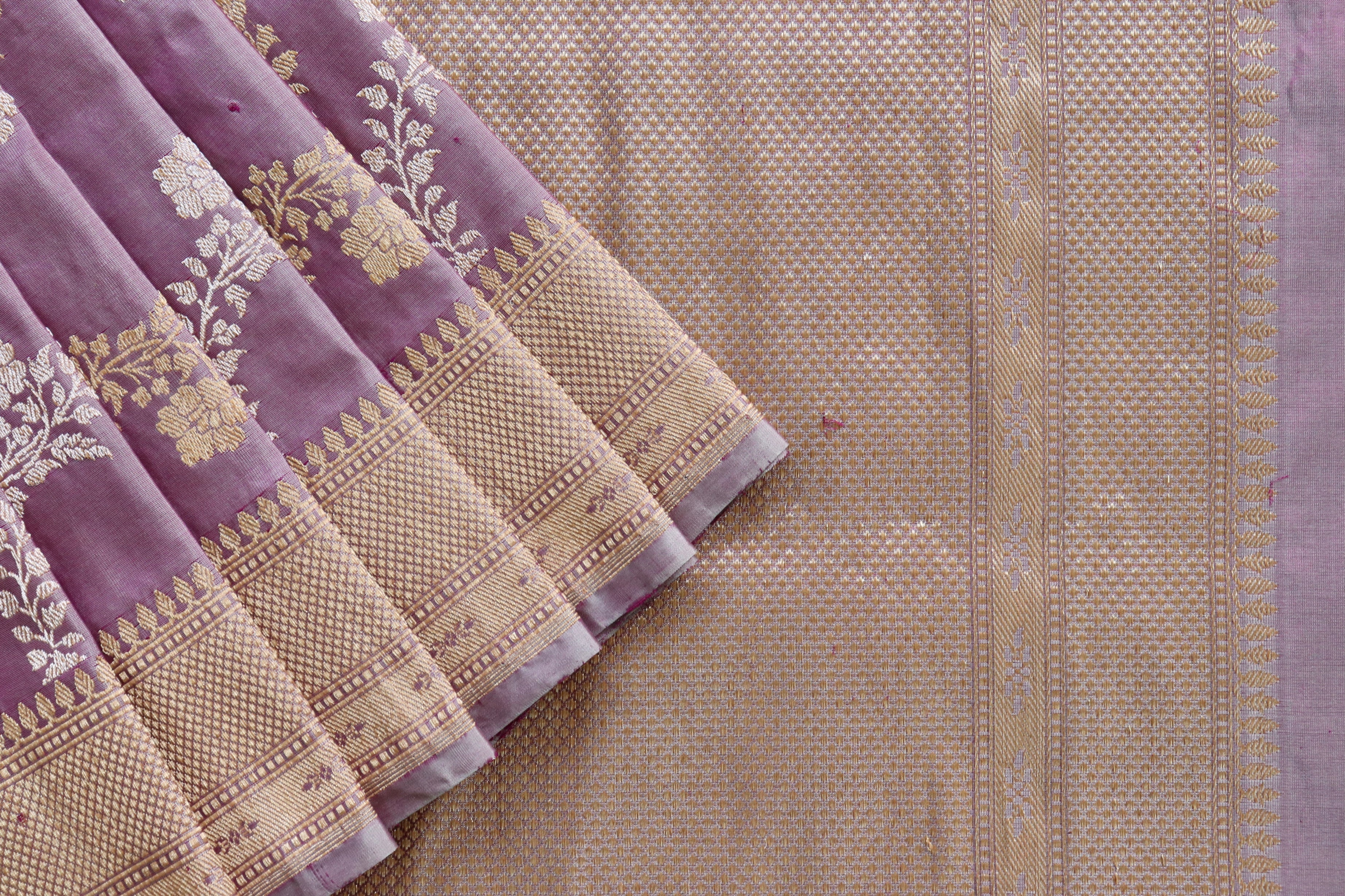 Muddy Purple Jangla Pure Silk Handloom Banarasi Saree