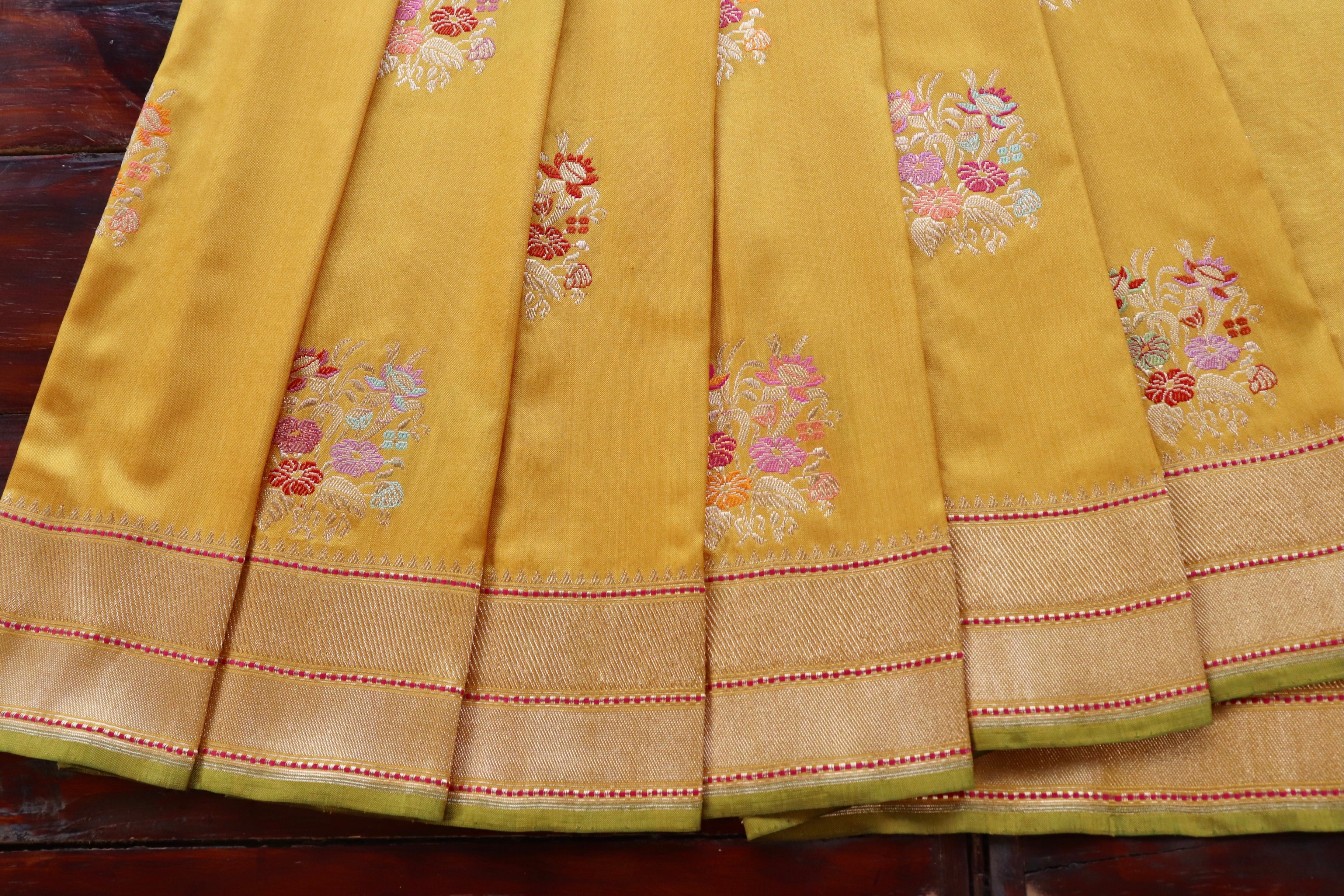 Yellow Guldasta Motif Pure Katan Silk Handloom Saree
