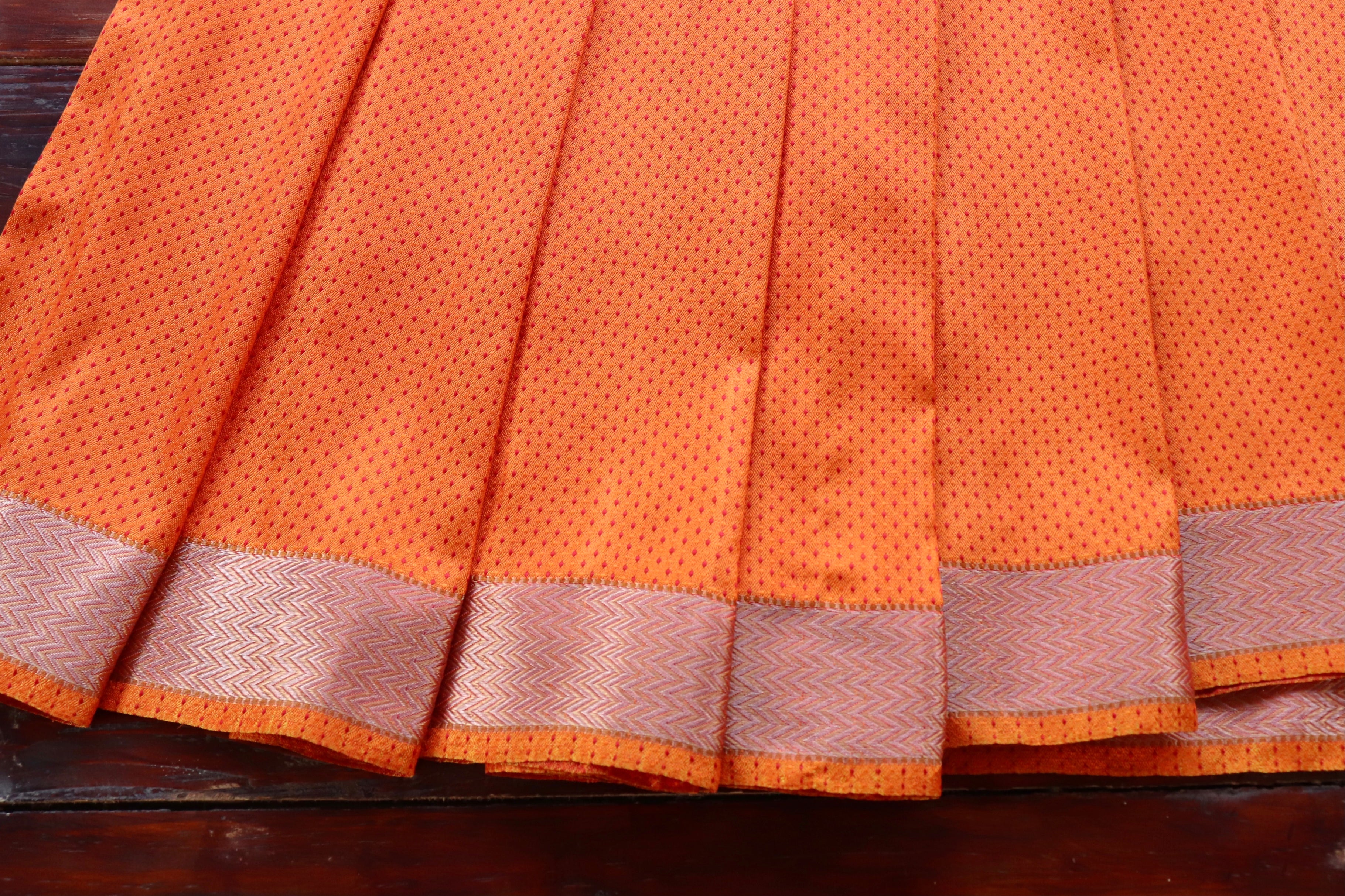Red and Orange Do Rukhi Resham Handwoven Banarasi Tanchoi Silk Saree