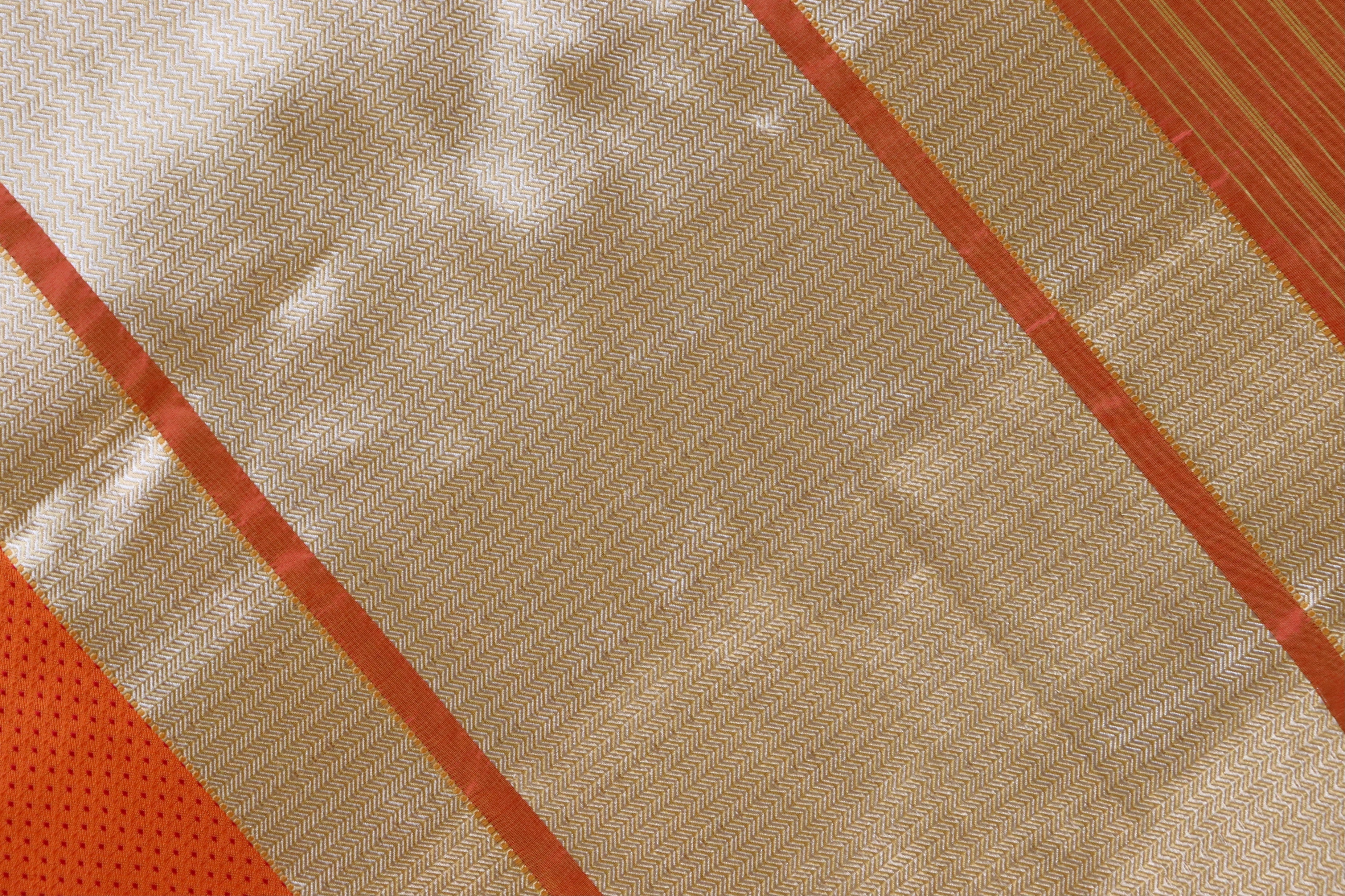 Red and Orange Do Rukhi Resham Handwoven Banarasi Tanchoi Silk Saree