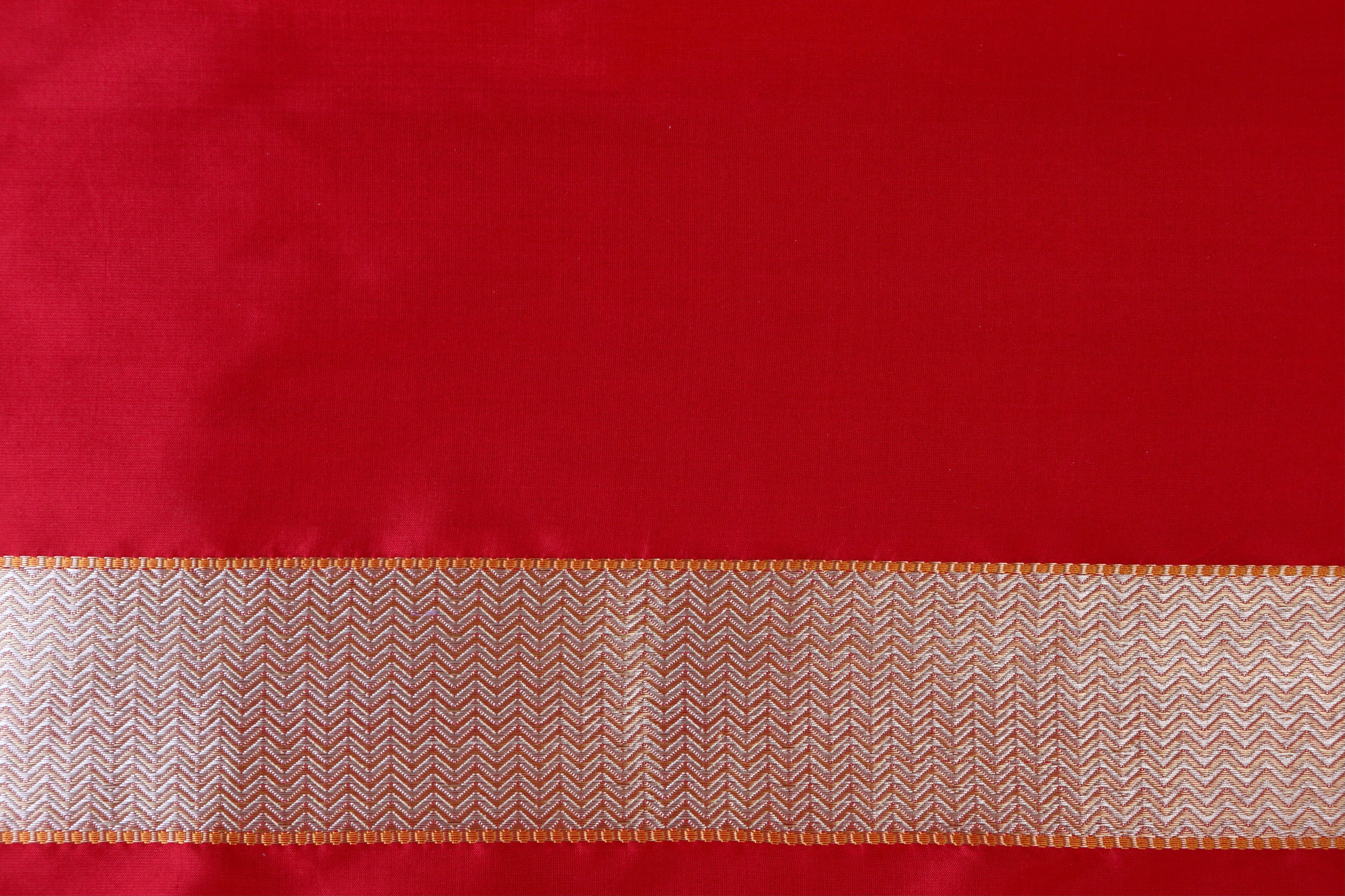 Red and Orange Do Rukhi Resham Handwoven Banarasi Tanchoi Silk Saree