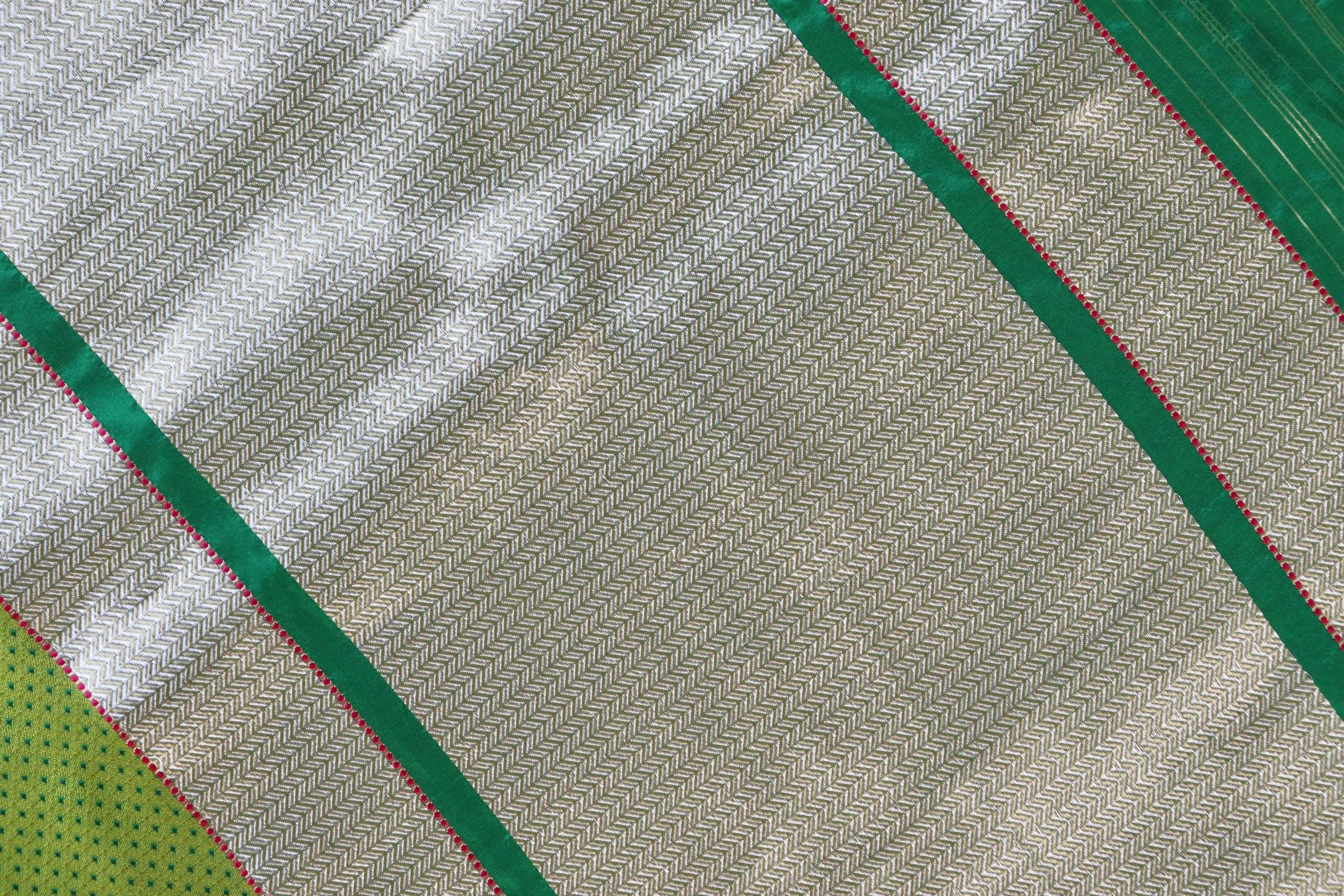 Shades Of Green Do Rukhi Resham Handwoven Banarasi Tanchoi Silk Saree