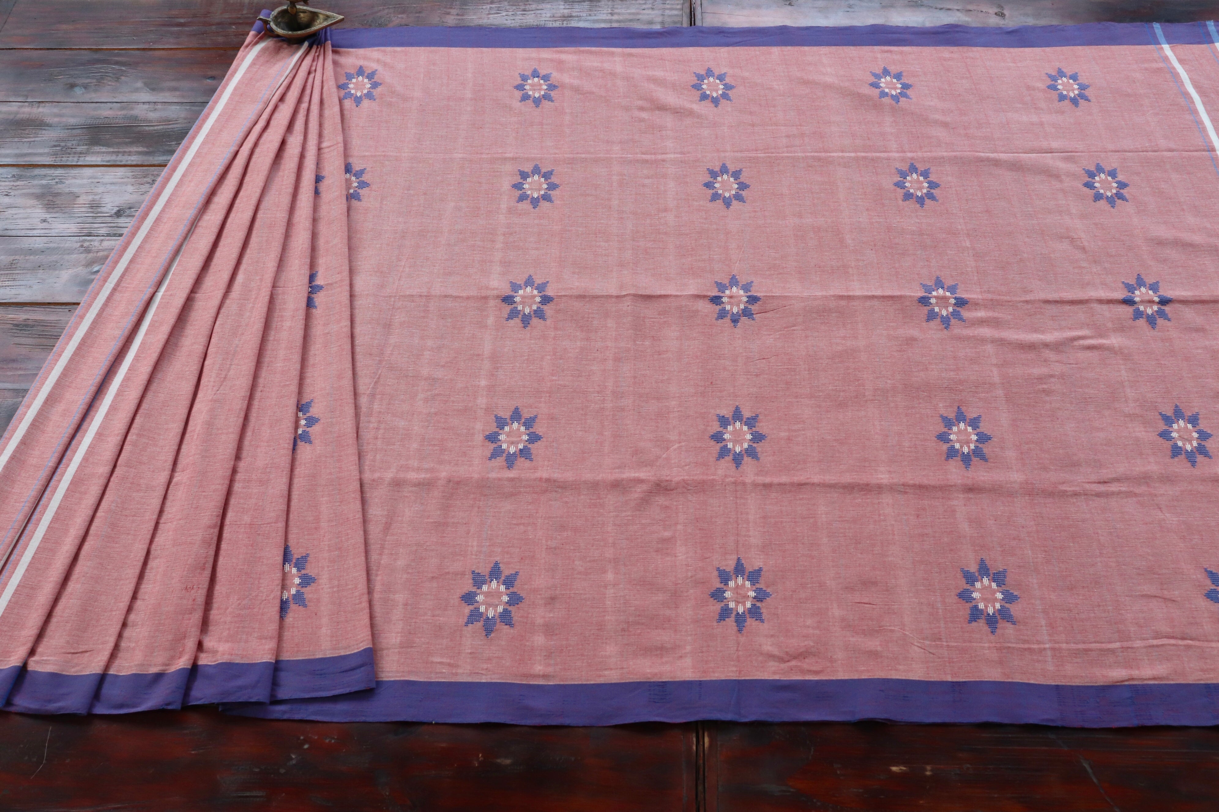 Gulabo Handwoven Baavanbuti Cotton saree