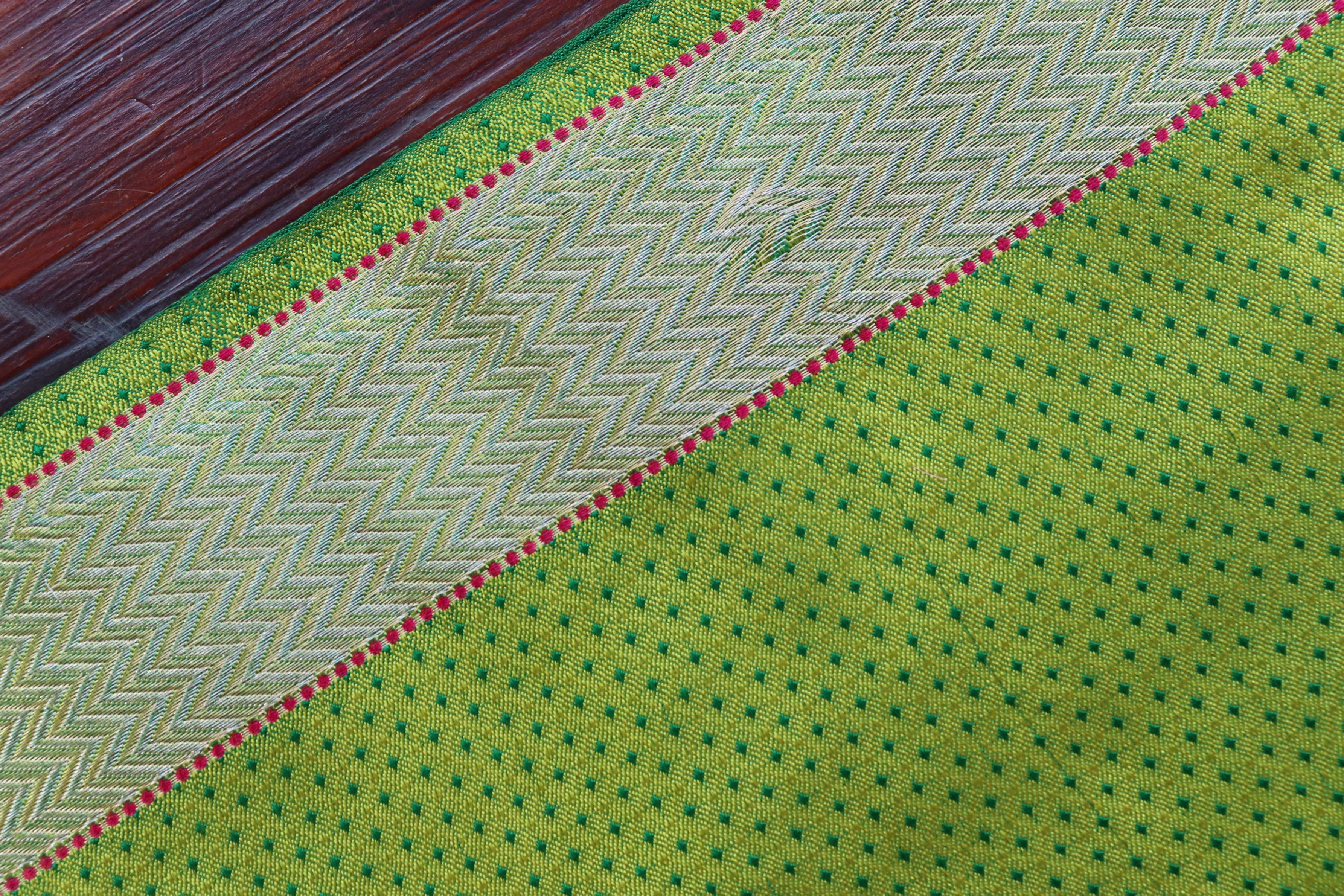 Shades Of Green Do Rukhi Resham Handwoven Banarasi Tanchoi Silk Saree