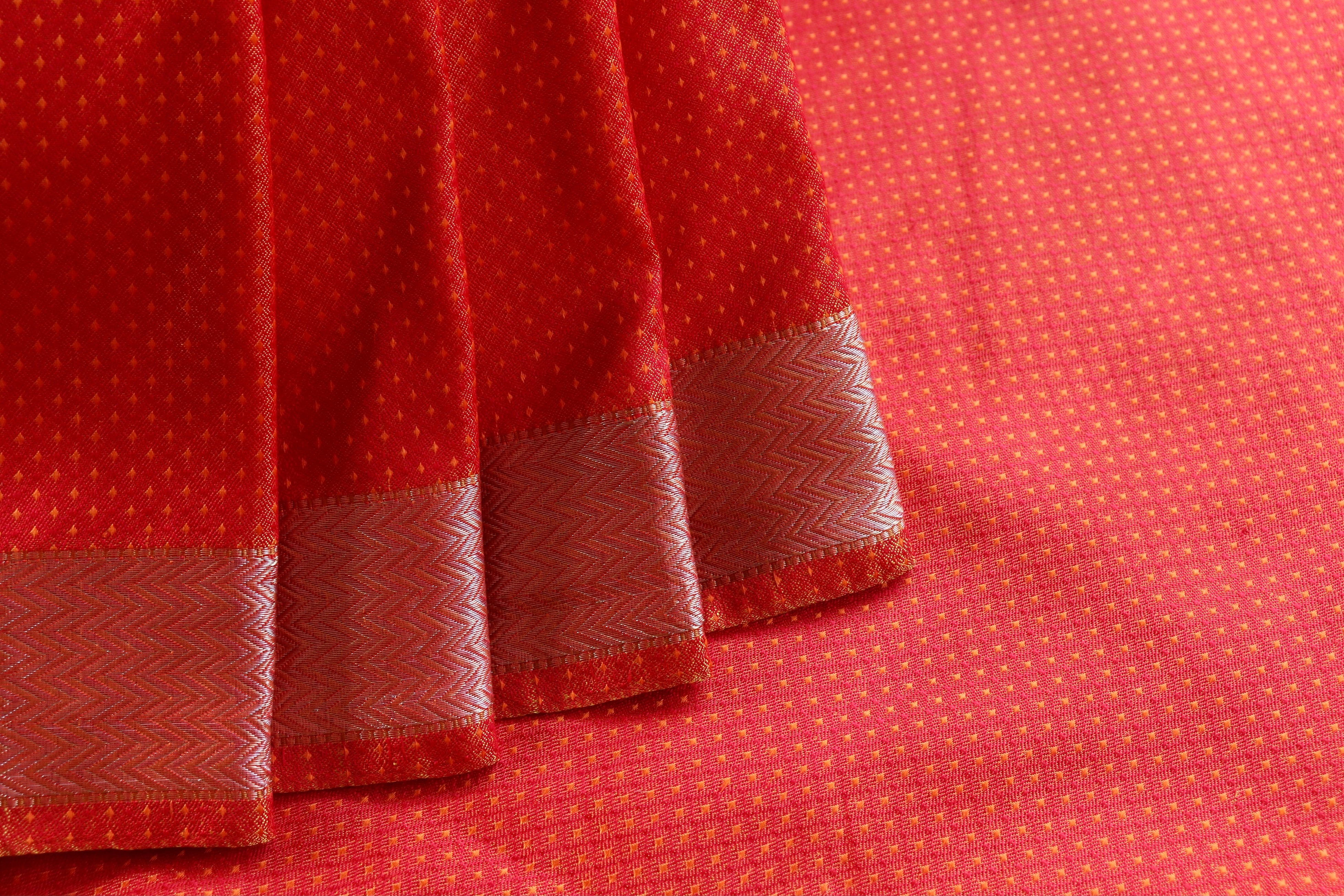 Red and Orange Do Rukhi Resham Handwoven Banarasi Tanchoi Silk Saree