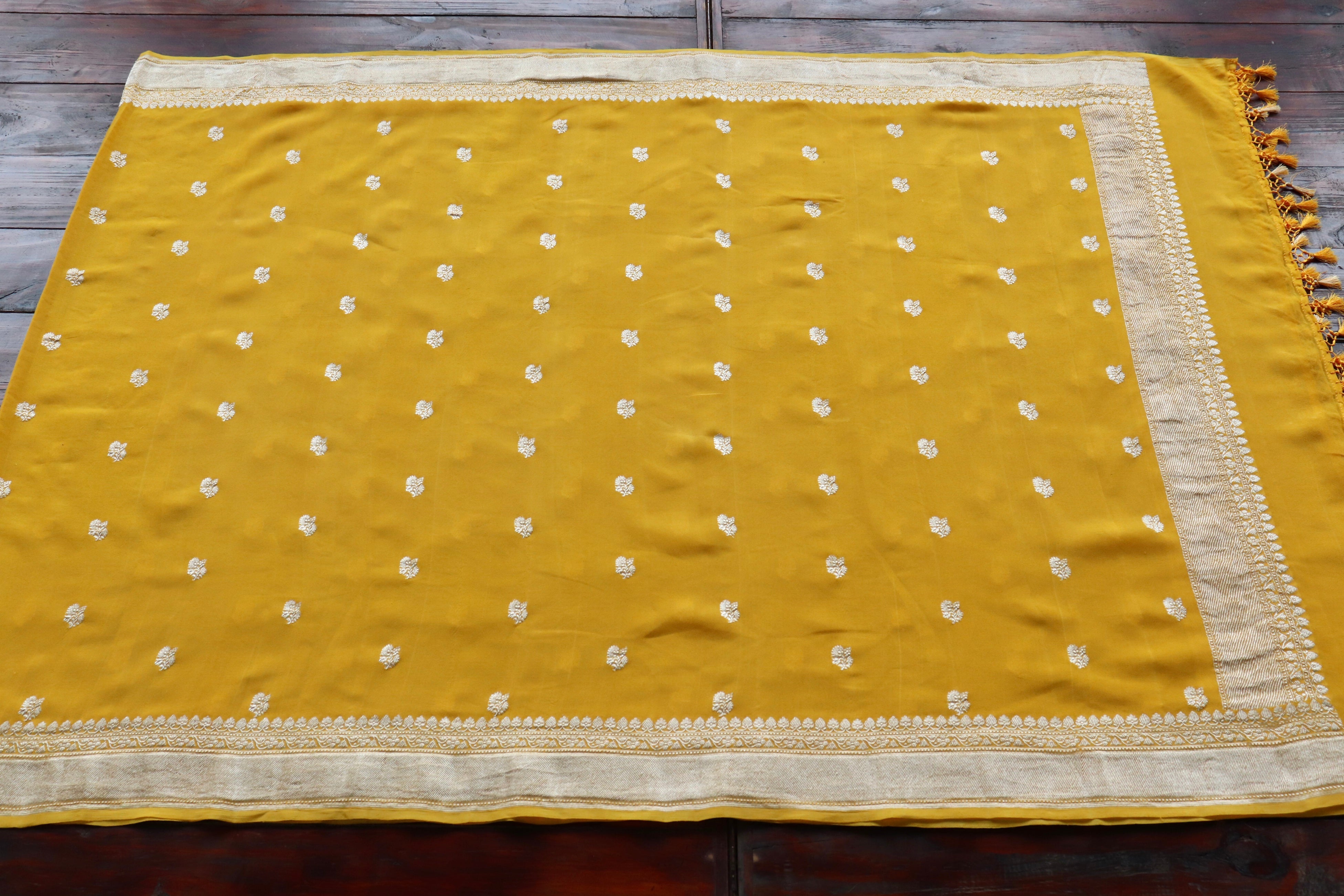 Turmeric Yellow Motif Pure Silk Handloom Banarasi Dupatta