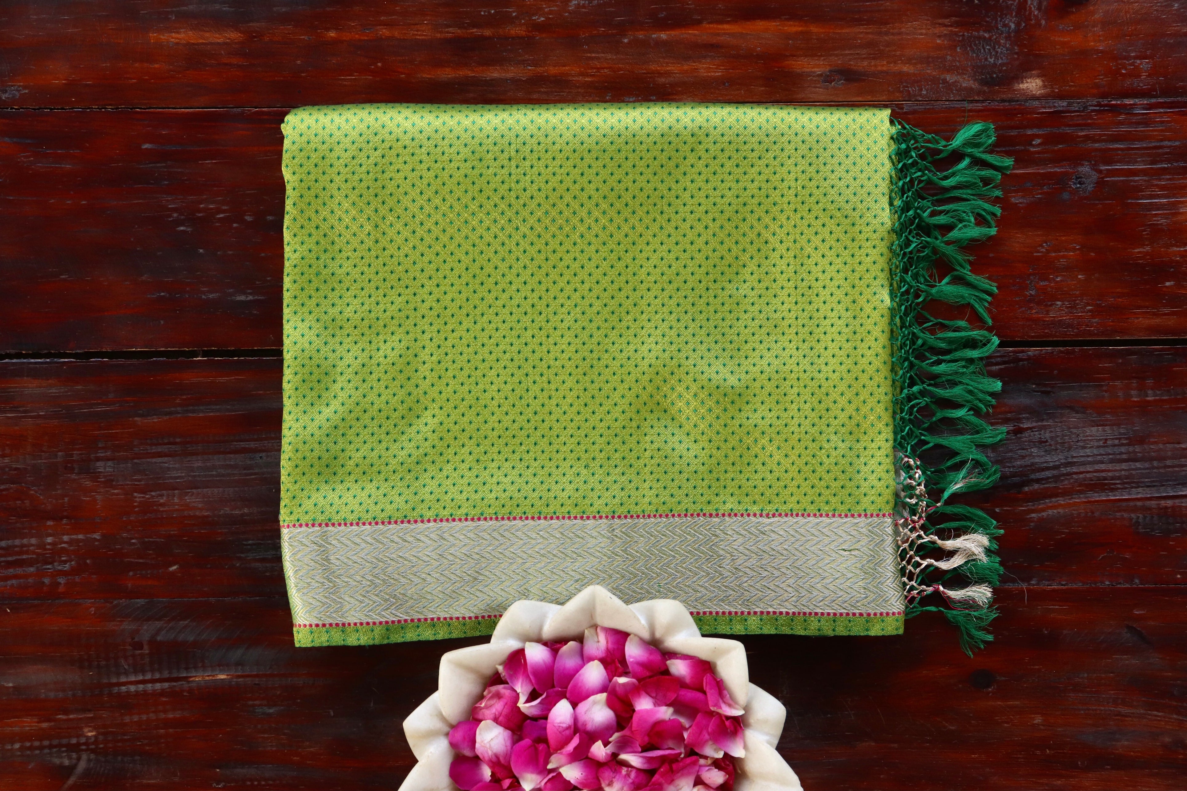 Shades Of Green Do Rukhi Resham Handwoven Banarasi Tanchoi Silk Saree