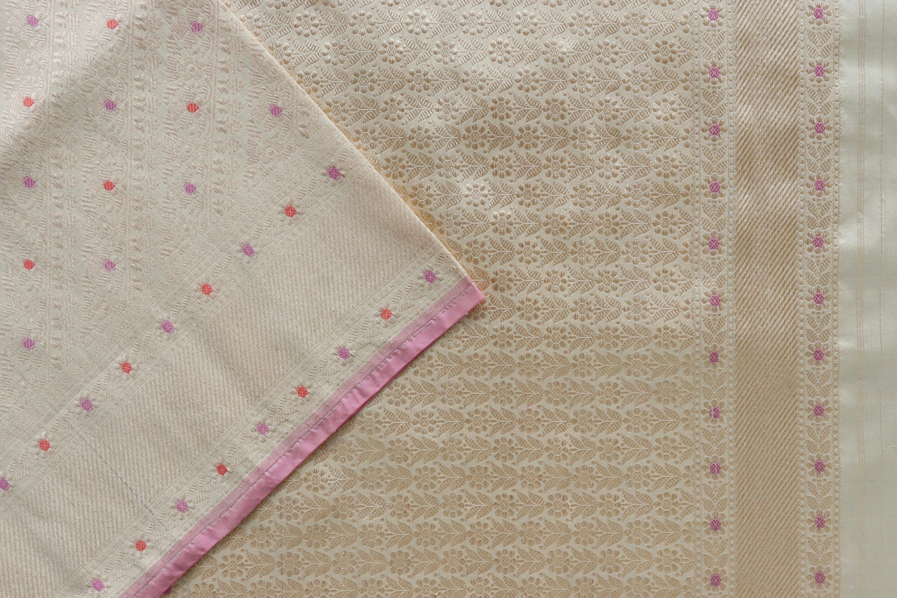 Cream Meenadar Adda Tanchoi Pure Silk Handloom Banarasi Saree