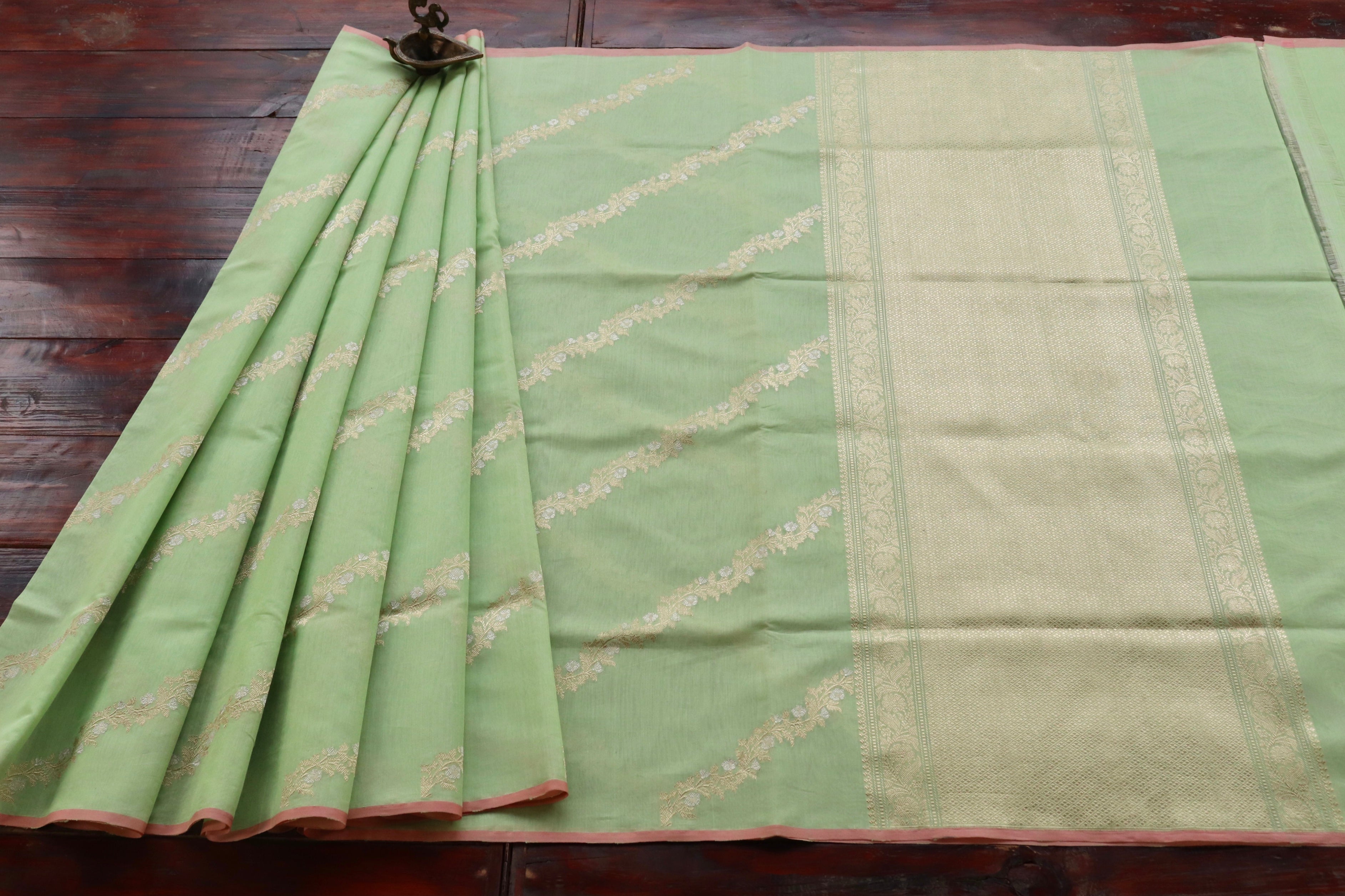 Pista Green Aada Jangla Pure Katan Silk Banarasi Saree
