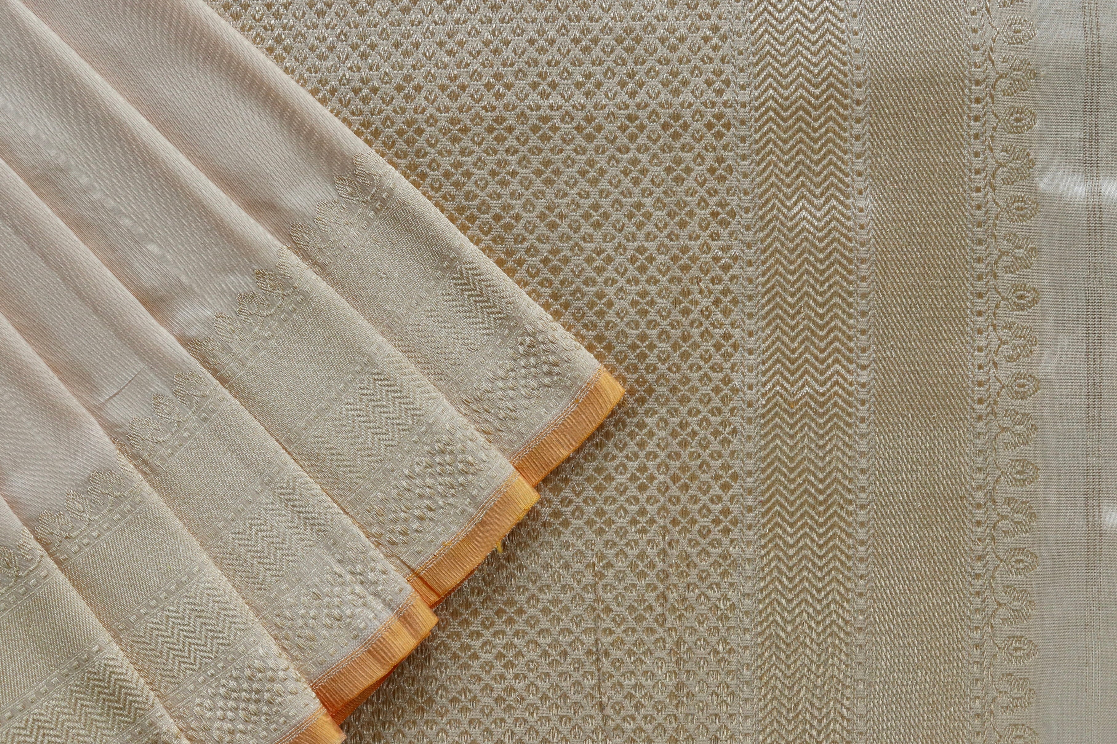 Cream Katan Silk Leaf Motif Handloom Banarasi Saree