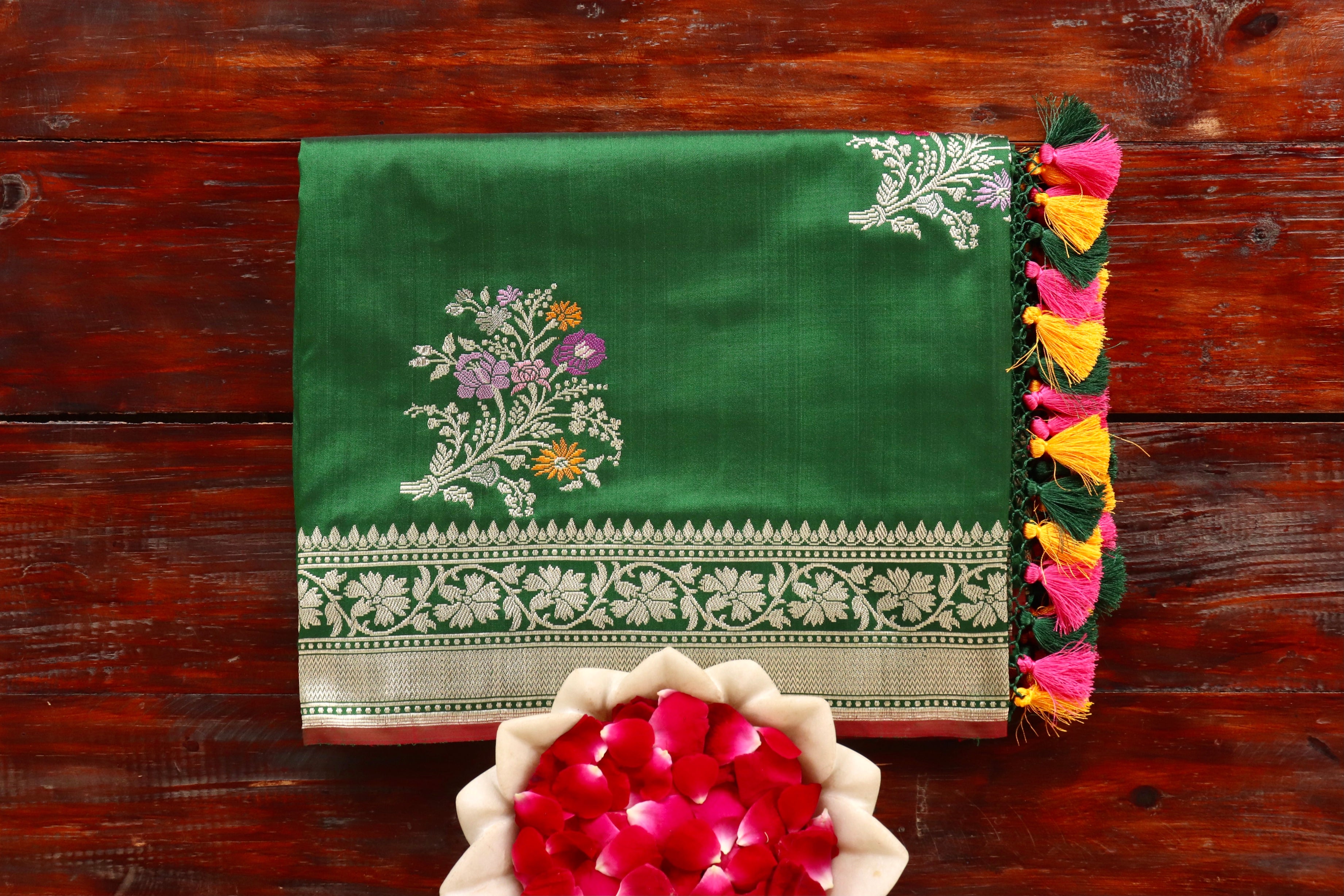 Green Guldasta Motif Pure Katan Silk Handloom Saree