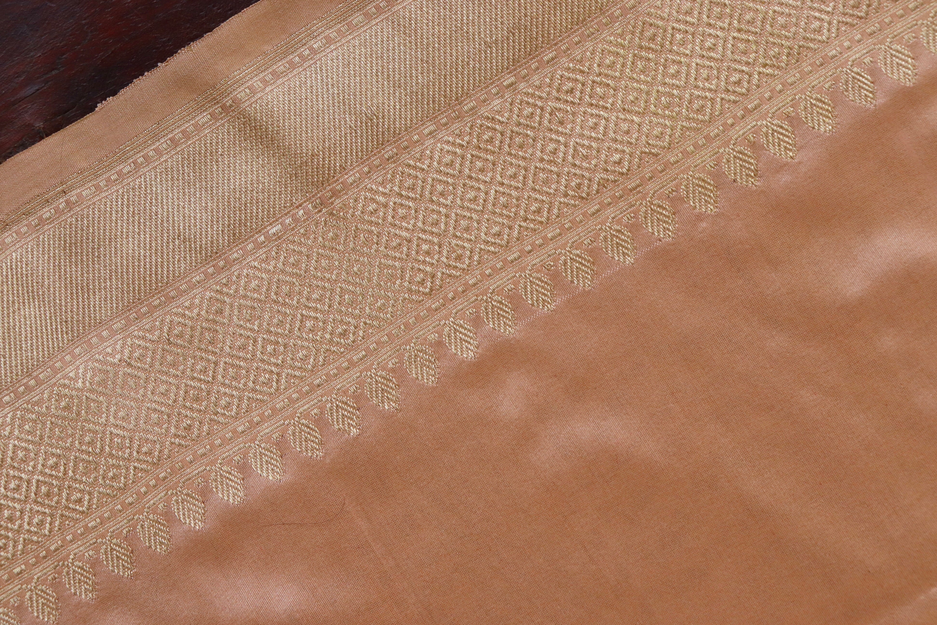 Peach Meenadar Motif Pure Silk Handloom Banarasi Saree