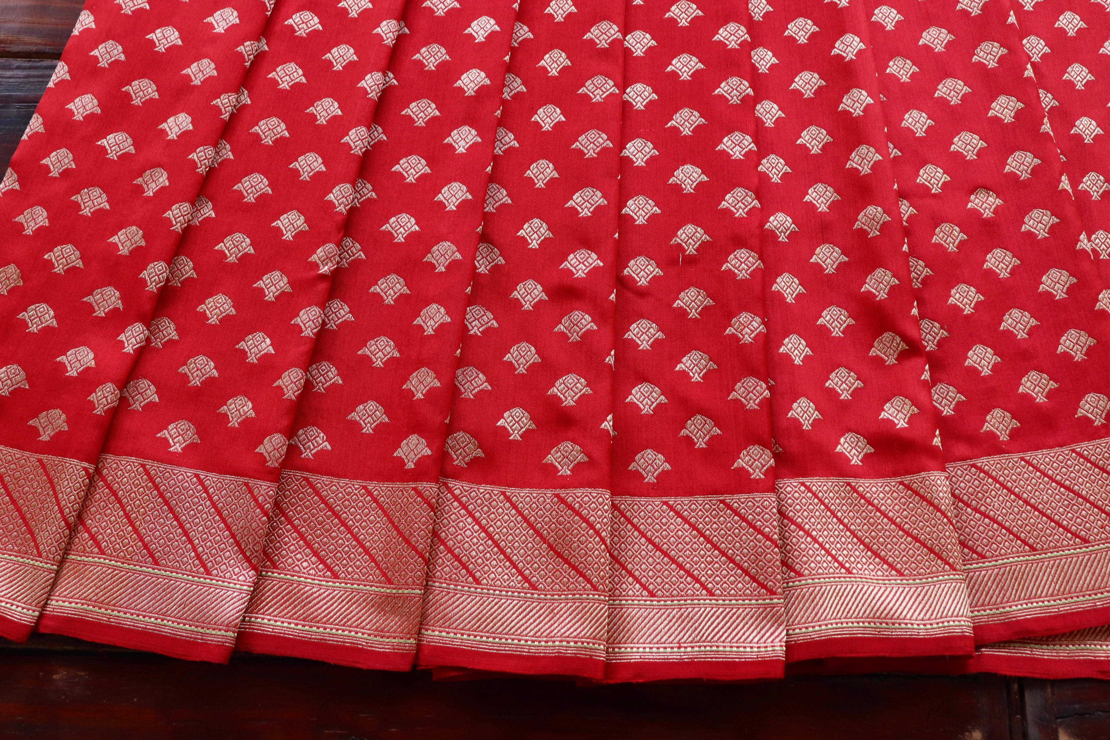 Rakhtambari Matsya Buti Pure Zari Silk Saree