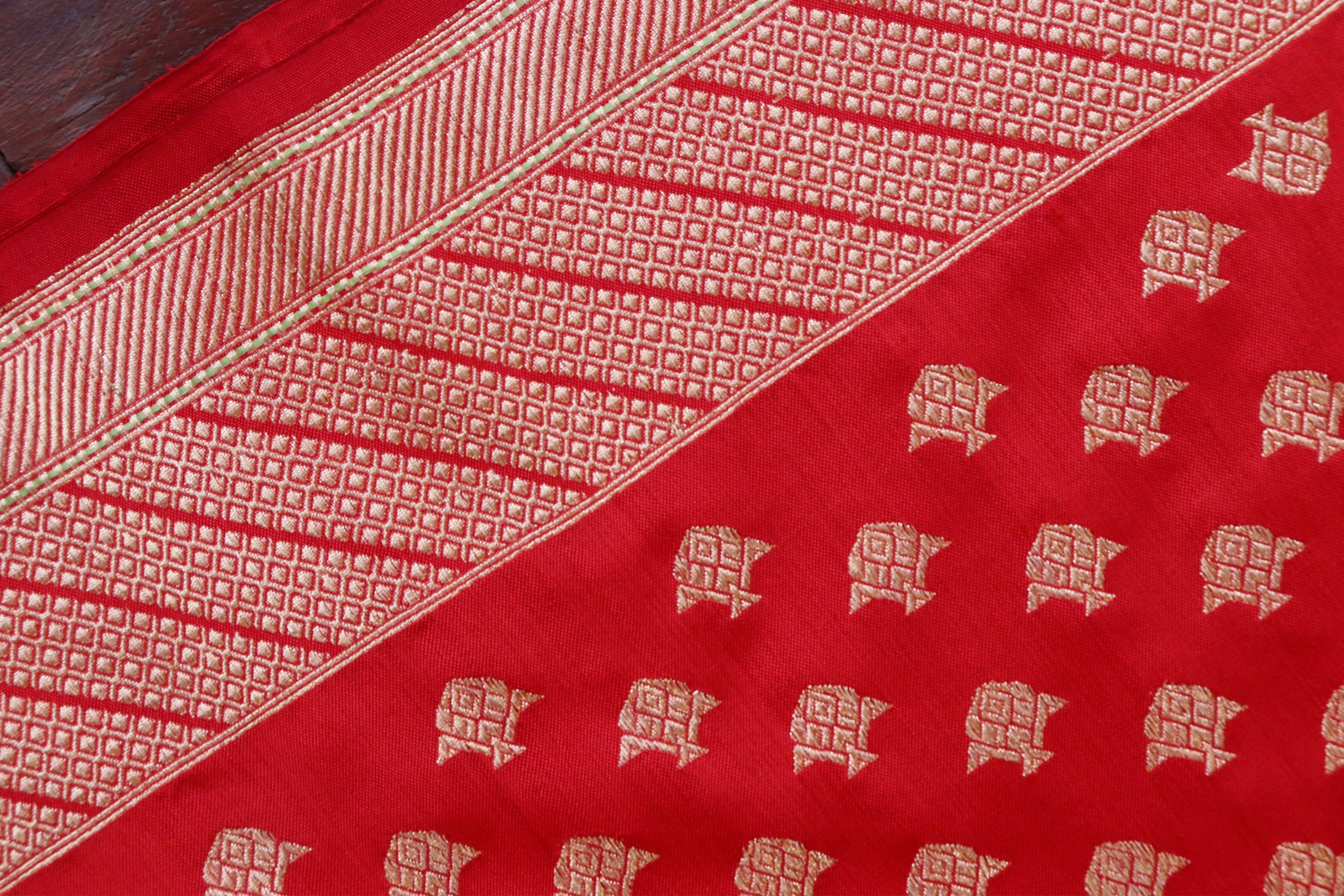 Rakhtambari Matsya Buti Pure Zari Silk Saree