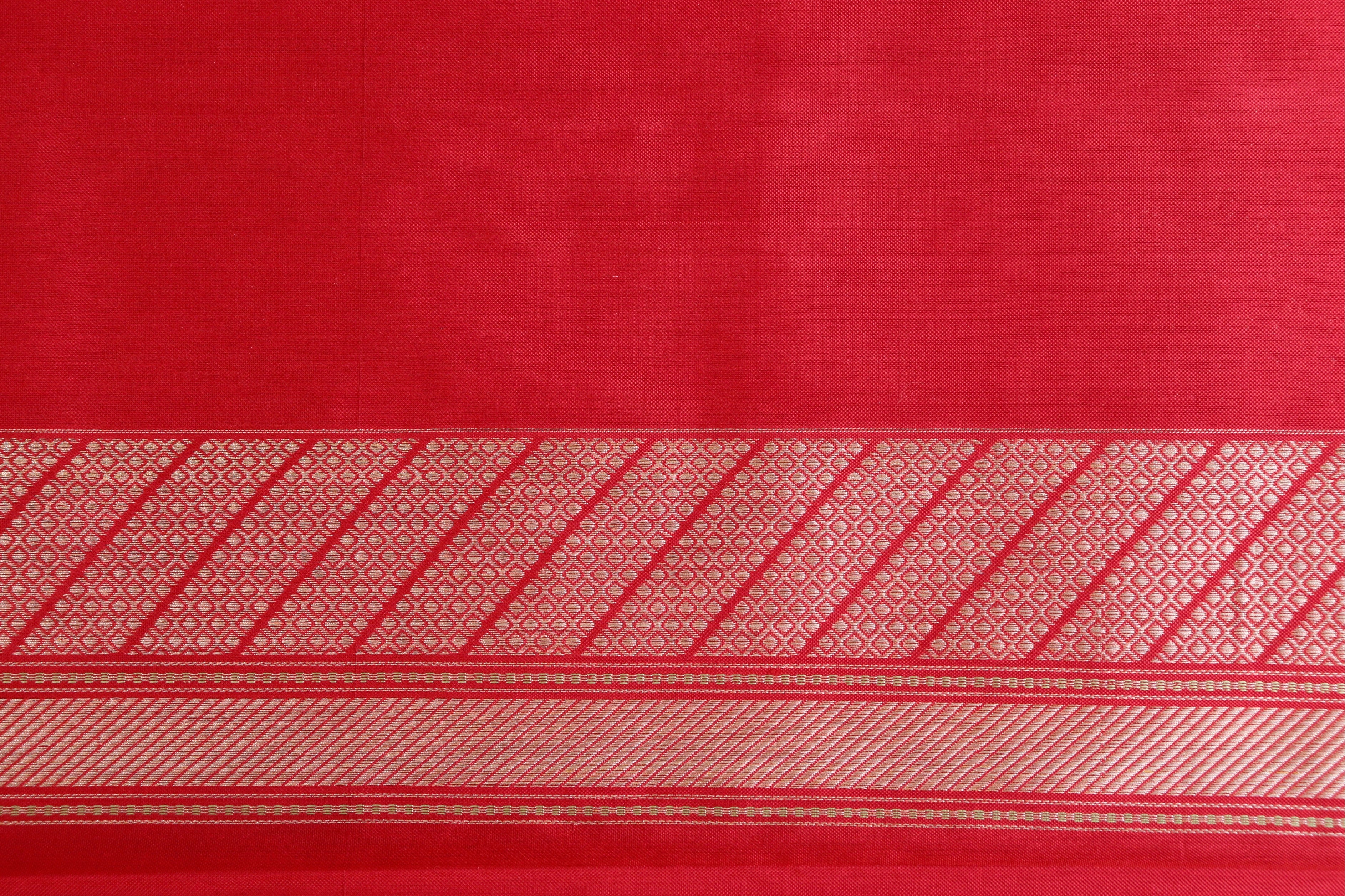 Rakhtambari Matsya Buti Pure Zari Silk Saree
