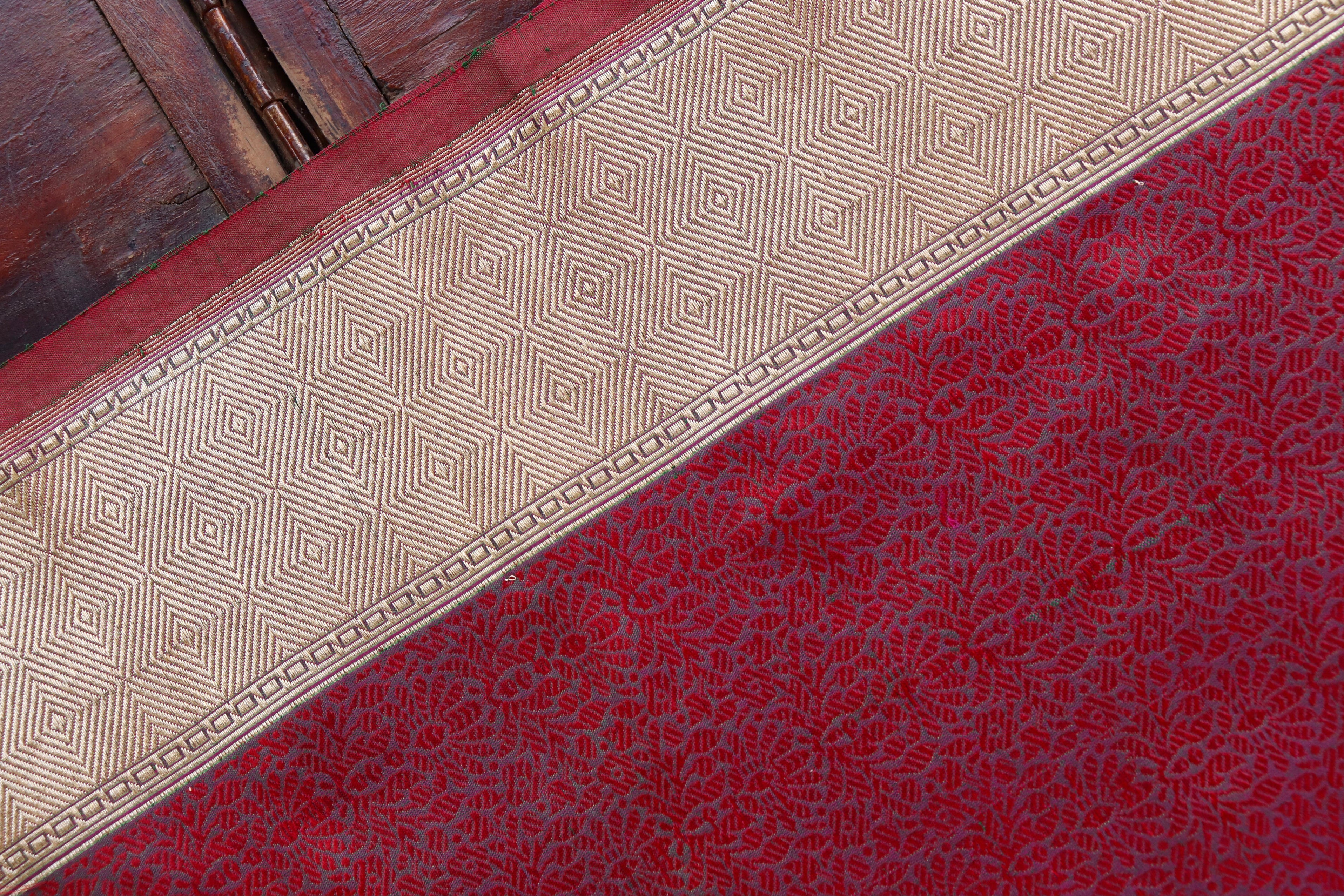 Plum Kairy Kuniya Pure Silk Handloom Banarasi Saree