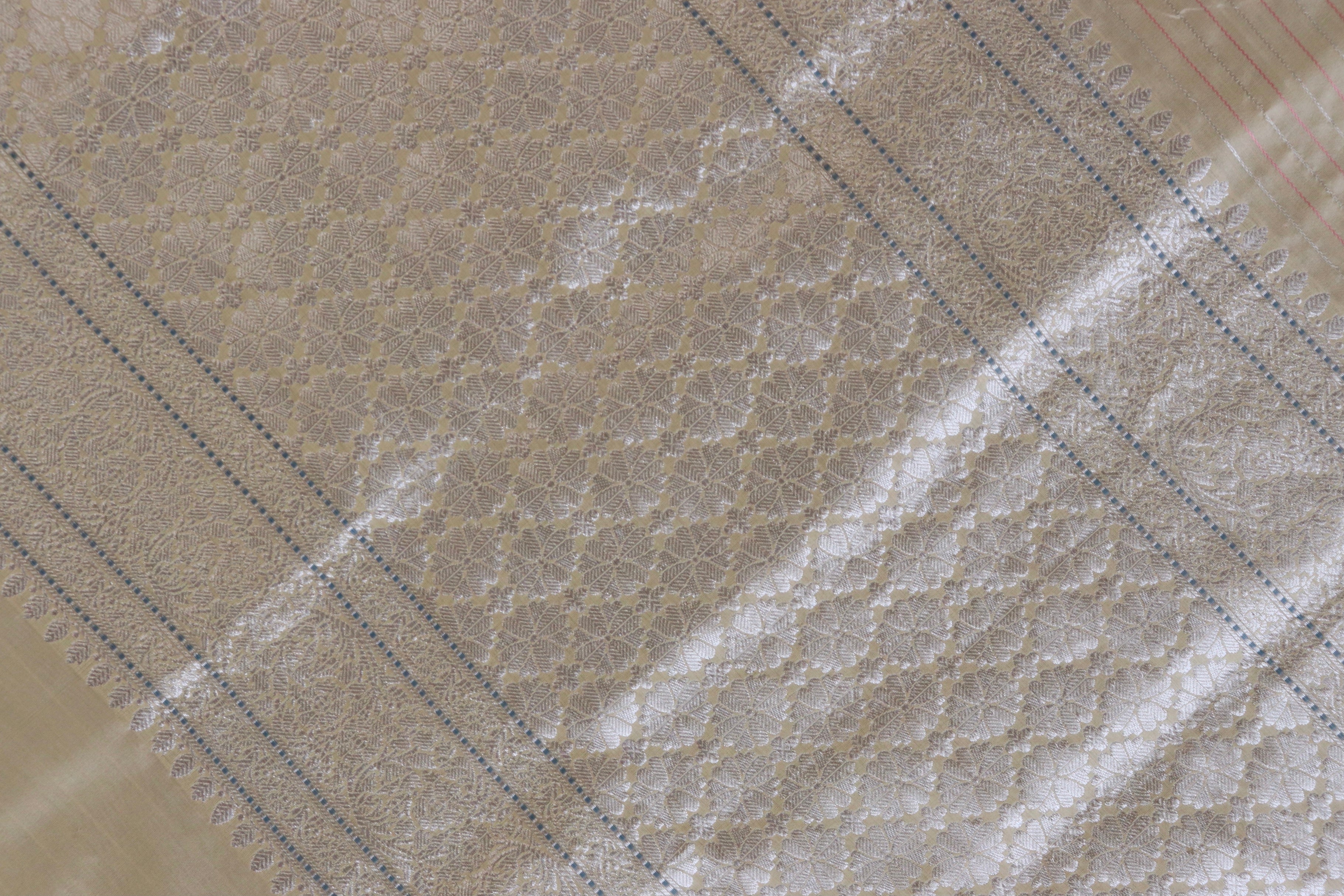 Cream Handloom Banarasi Silk Saree