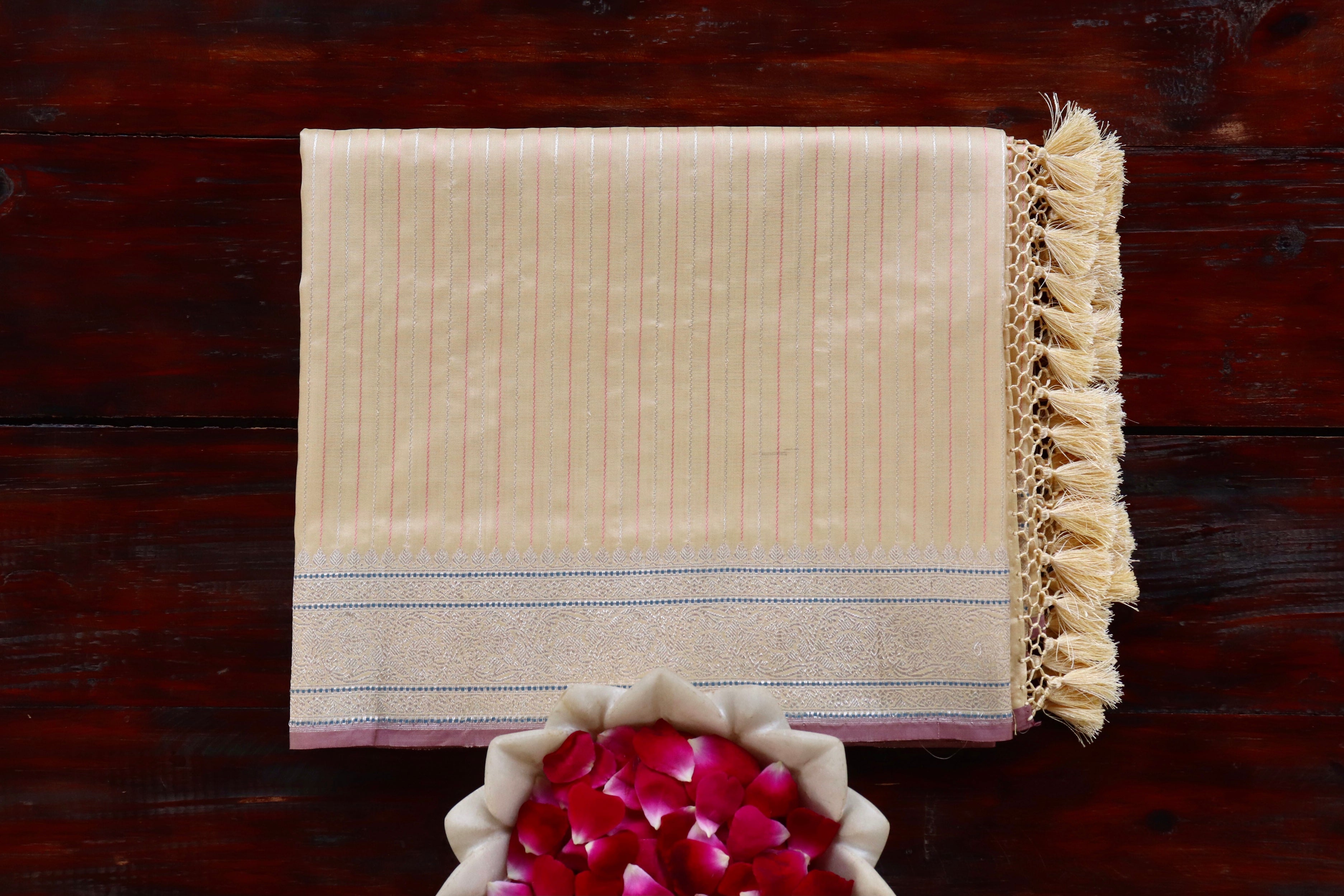 Cream Handloom Banarasi Silk Saree