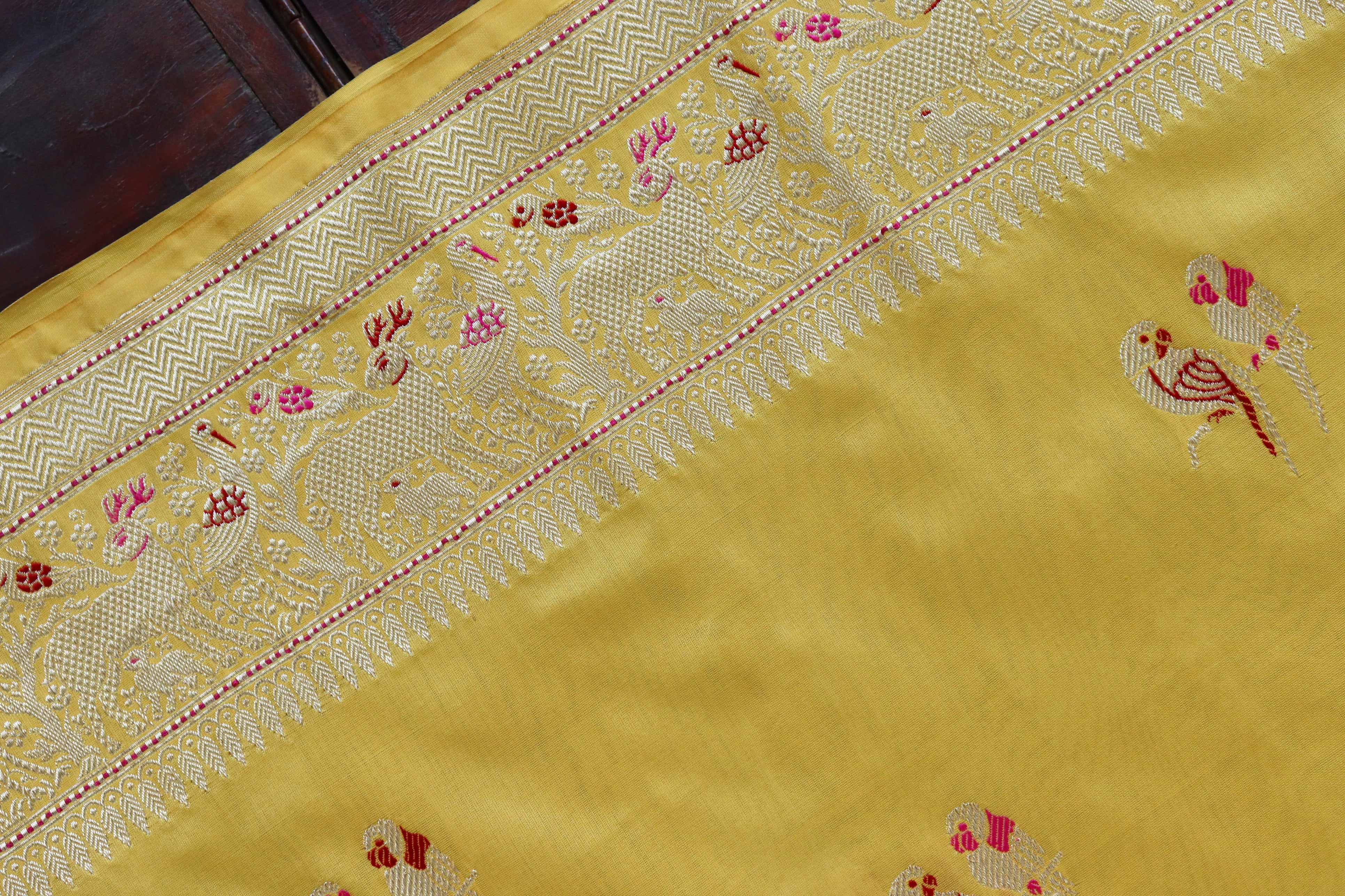 Yellow Bird Motif Pure Silk Handloom Banarasi Saree