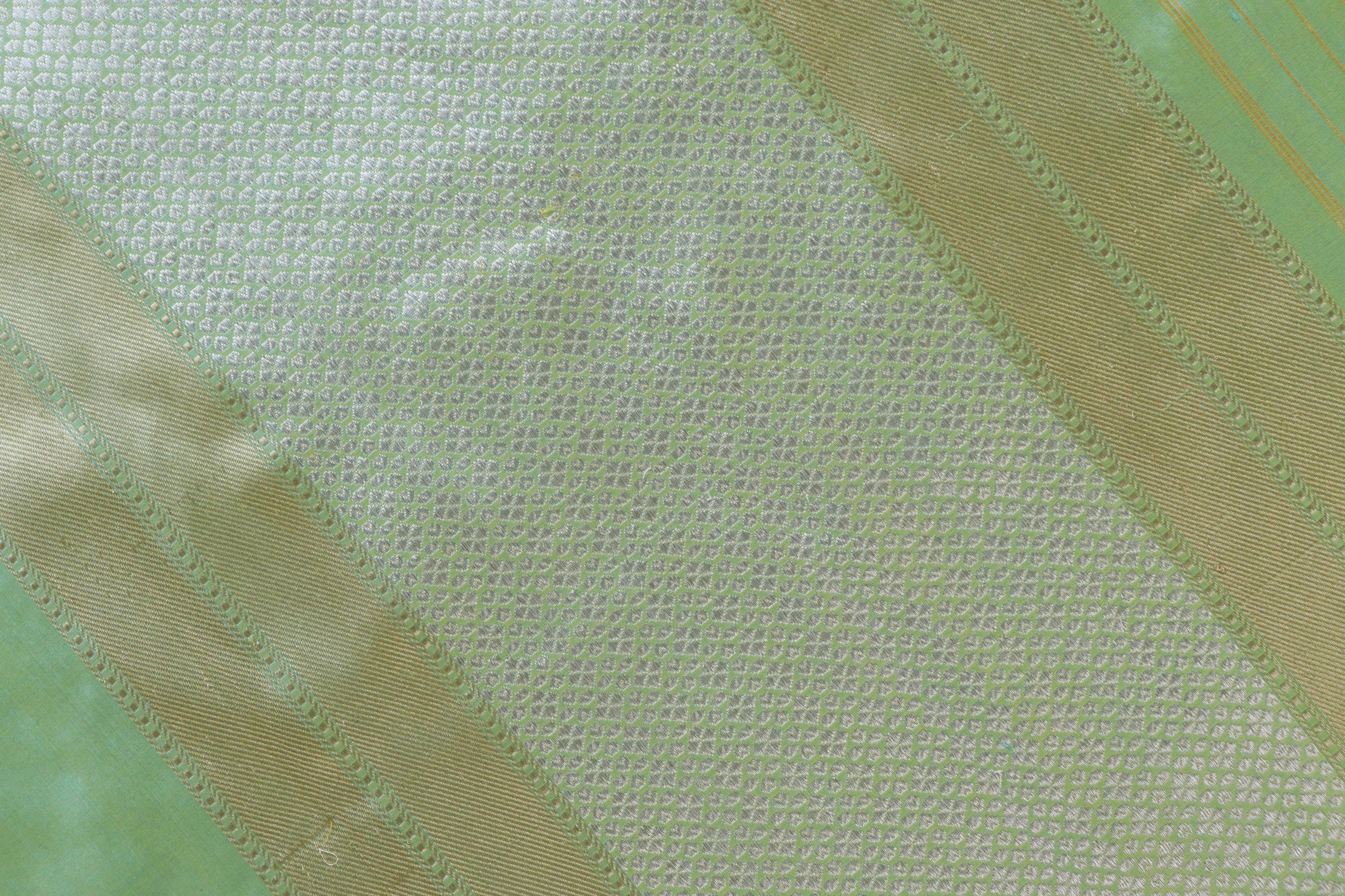 Light Green Kadhua Motif Katan Silk Pure Handloom Banarasi Saree