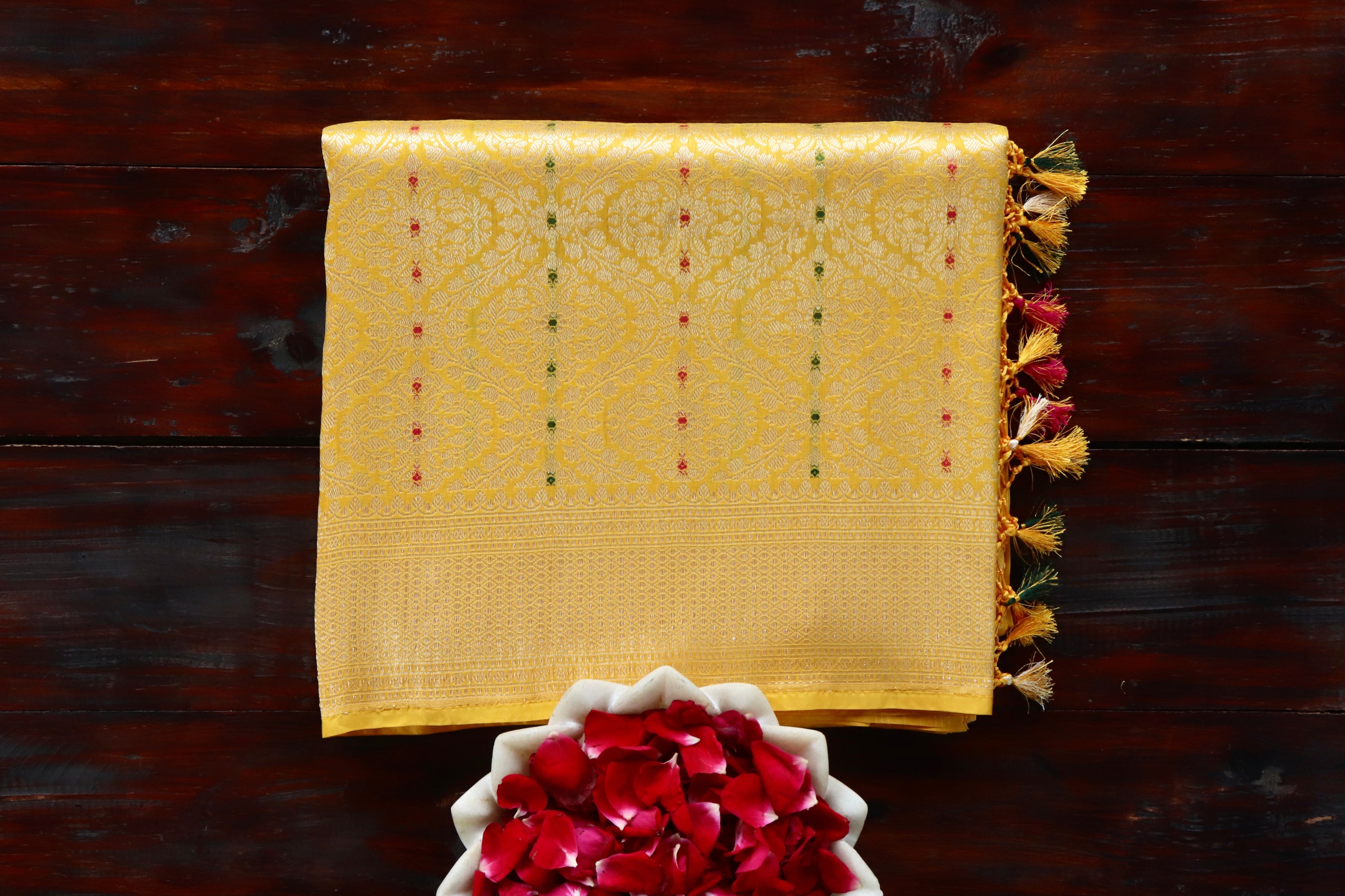 Yellow Meenadar Tanchoi Pure Silk Handloom Banarasi Saree