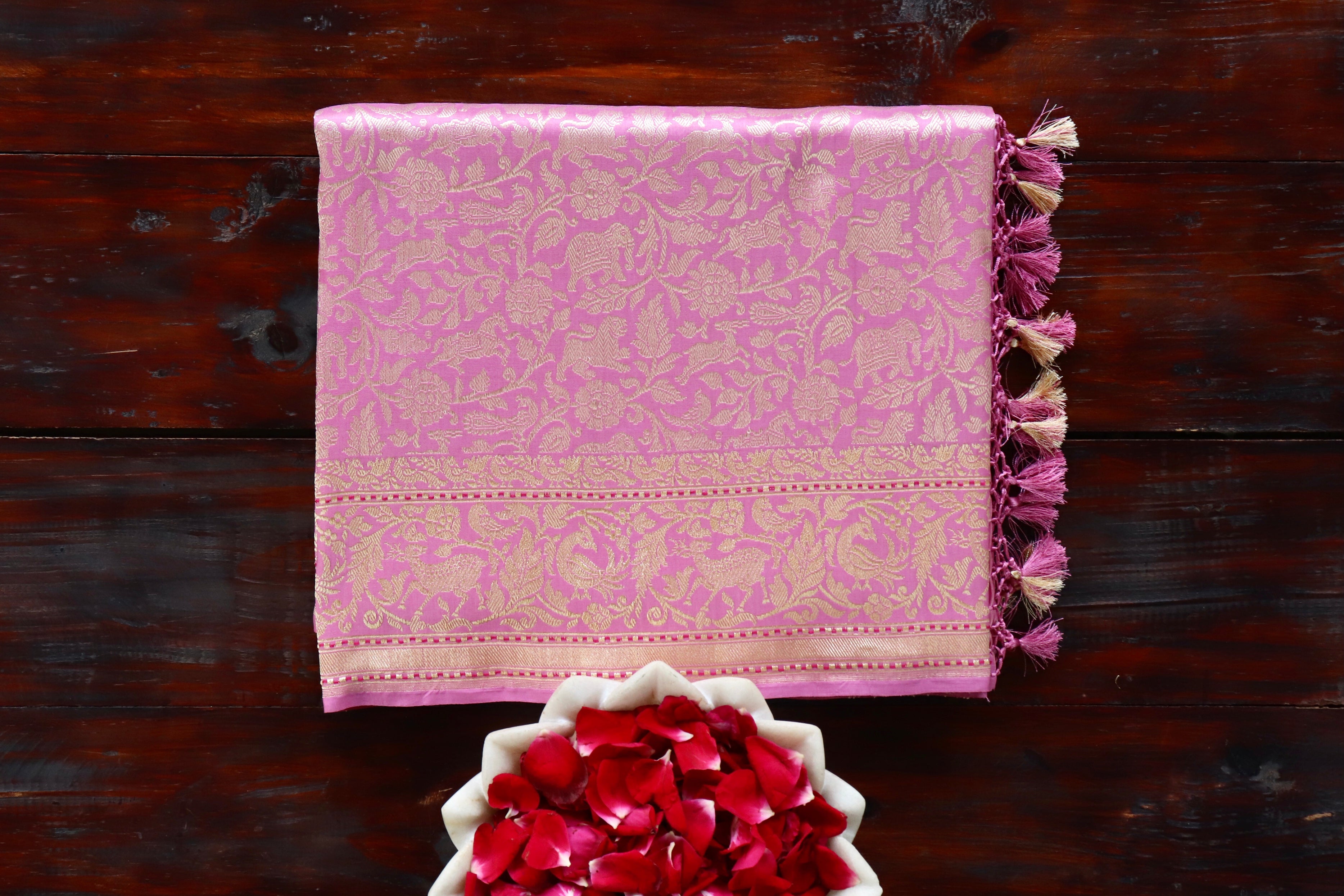 Baby Pink Tanchoi Shikargah Pure Silk Handloom Banarasi Saree