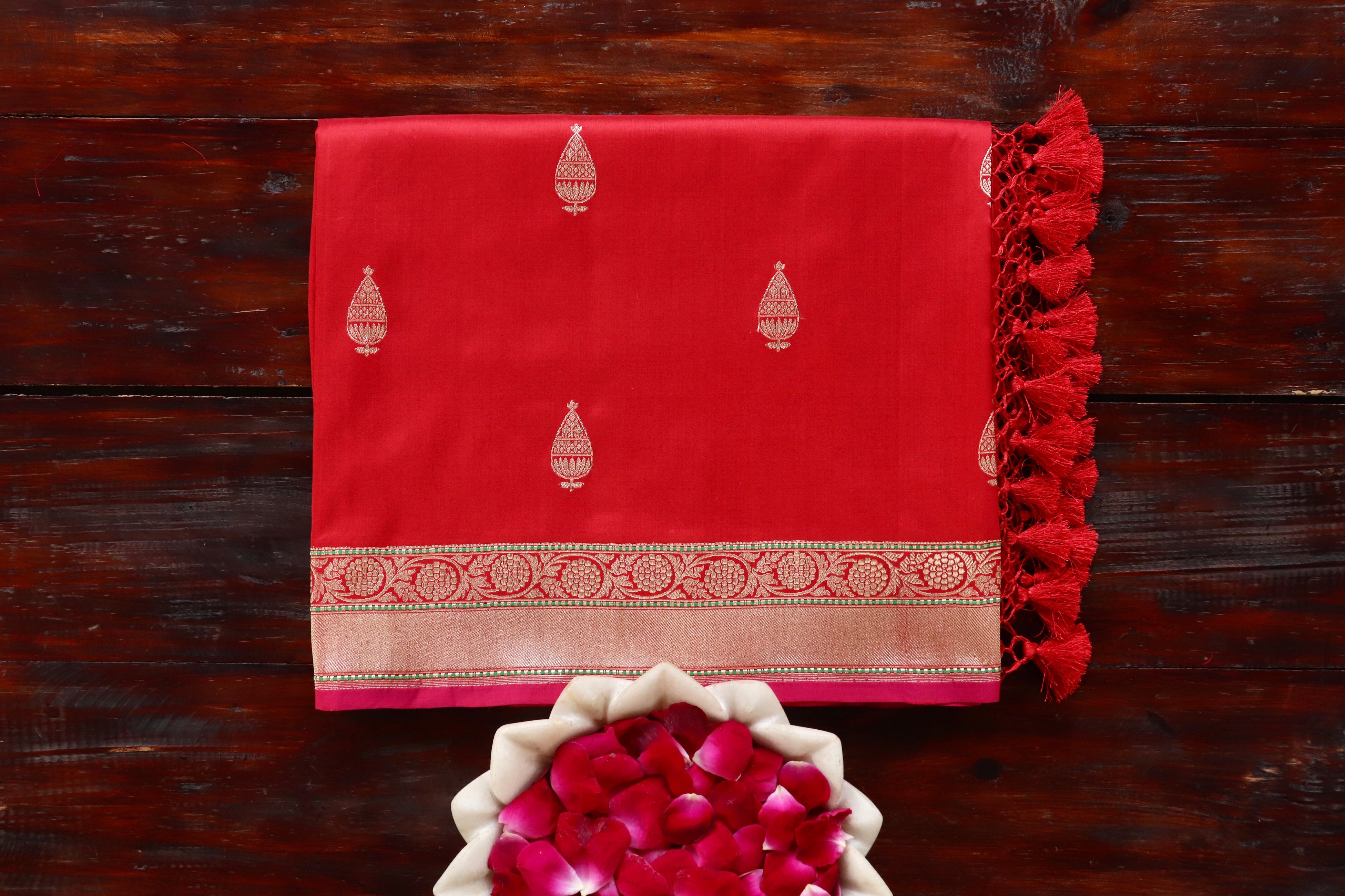 Red Aisha Kadhua Motif Pure Katan Silk Handloom Saree