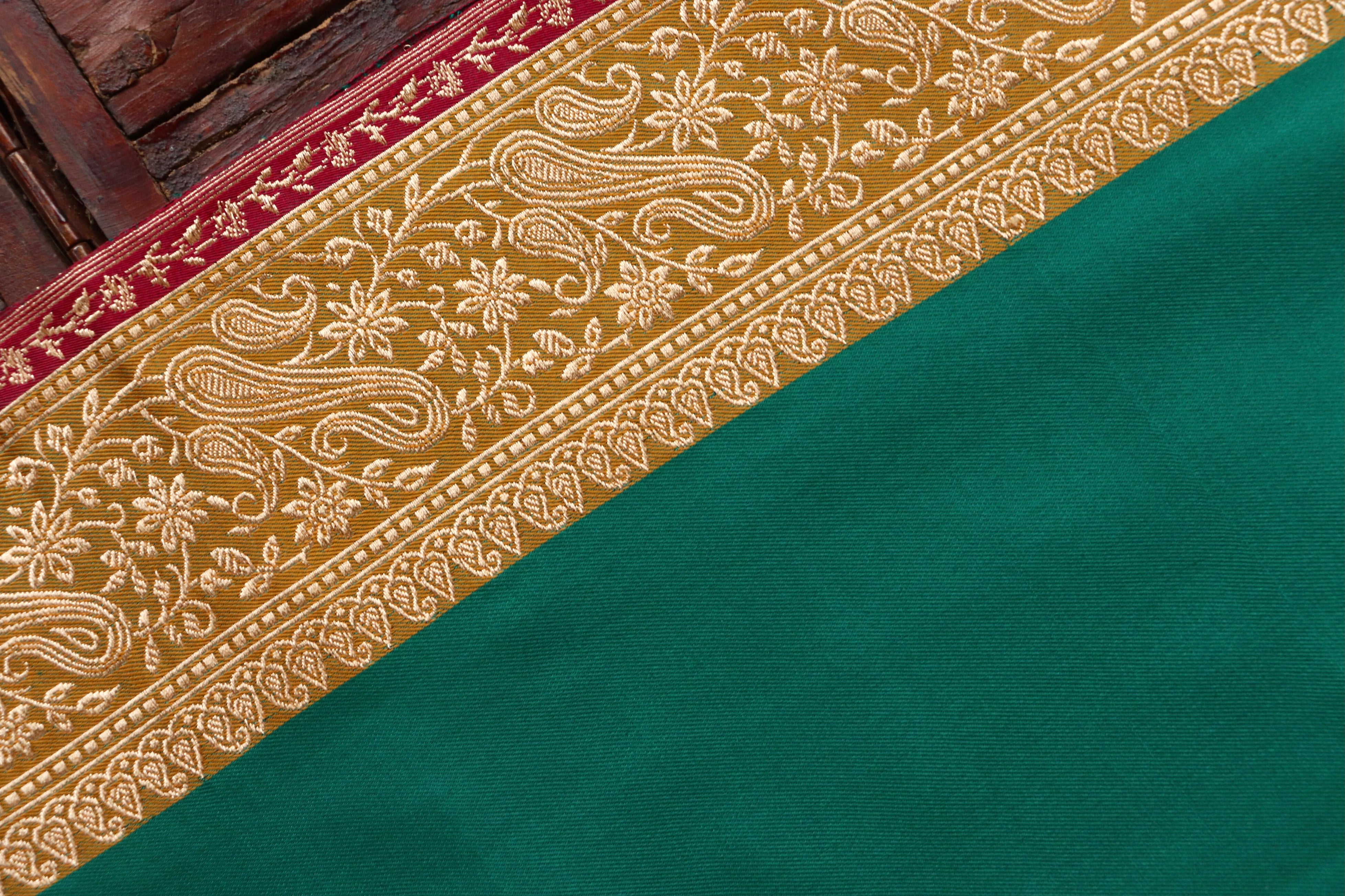 Green Banarasi Handwoven Satin Silk Saree