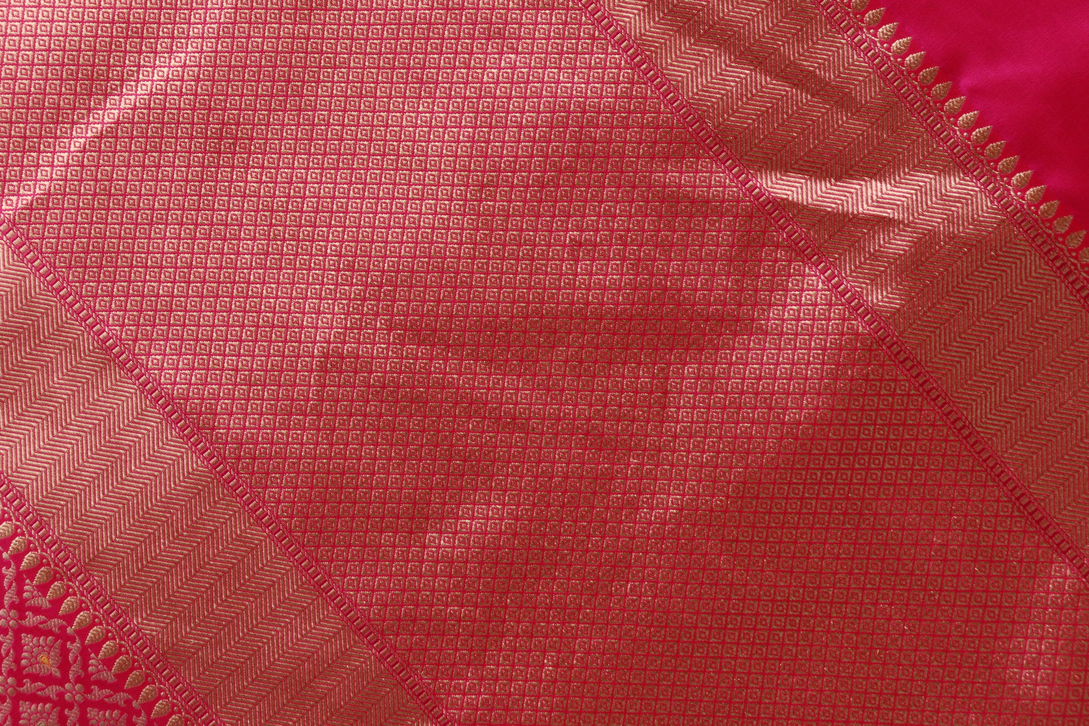 Rani Pink Meenadar Handwoven Banarasi Tanchoi Silk Saree