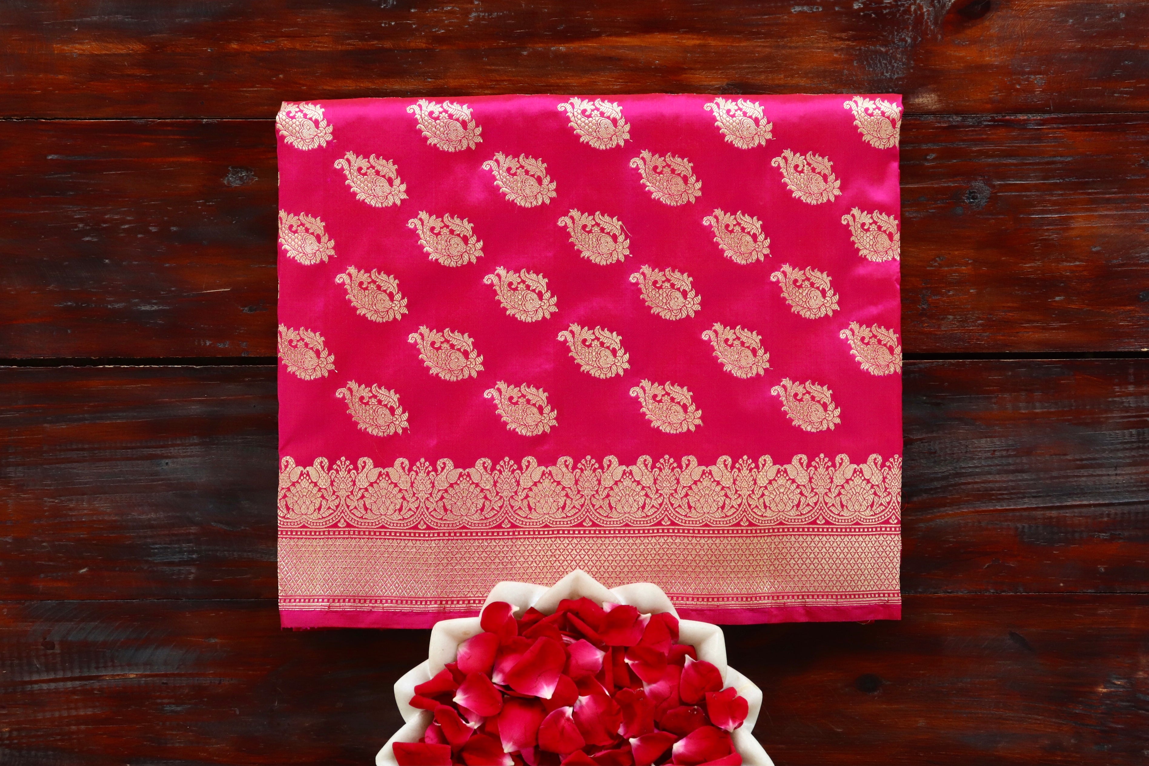 Pink Fish Motif Pure Silk Handloom Banarasi Saree