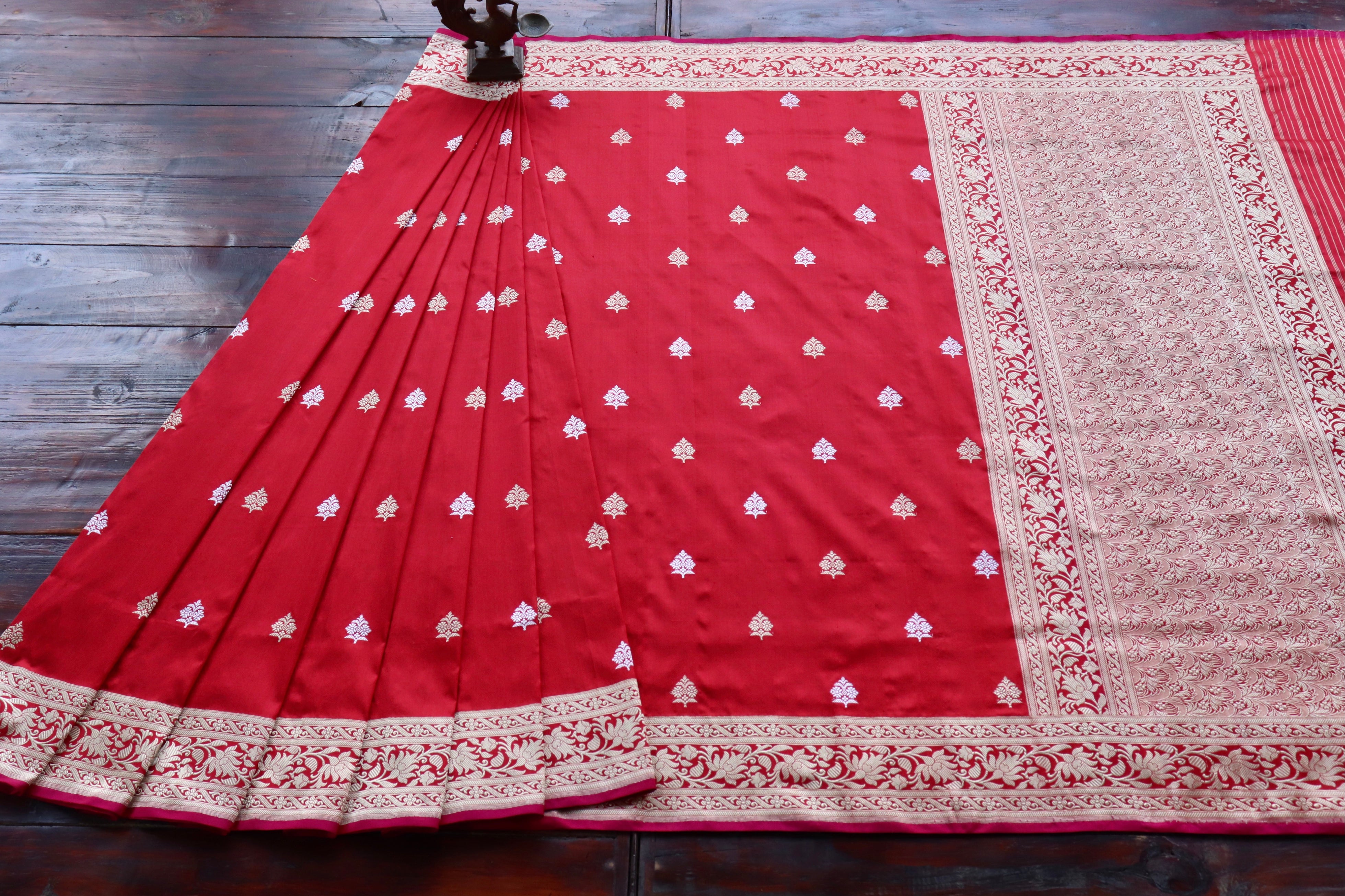 Deep Red Pure Silk Handloom Banarasi Saree