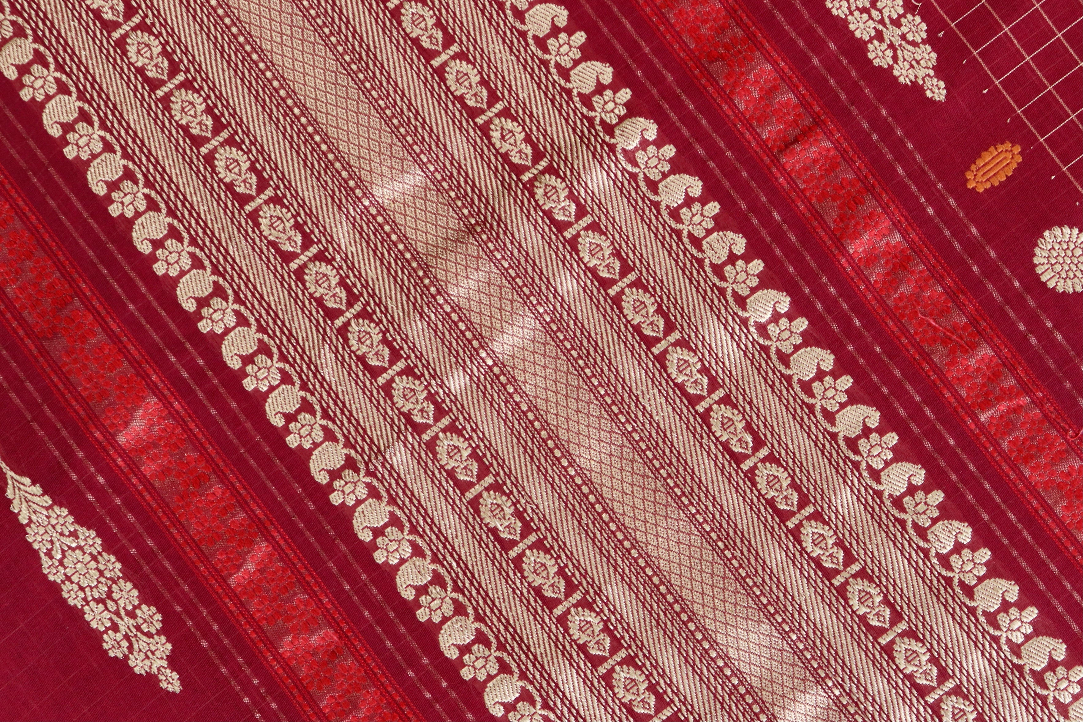 Maroon Red Charkhana Cotton Handloom Saree