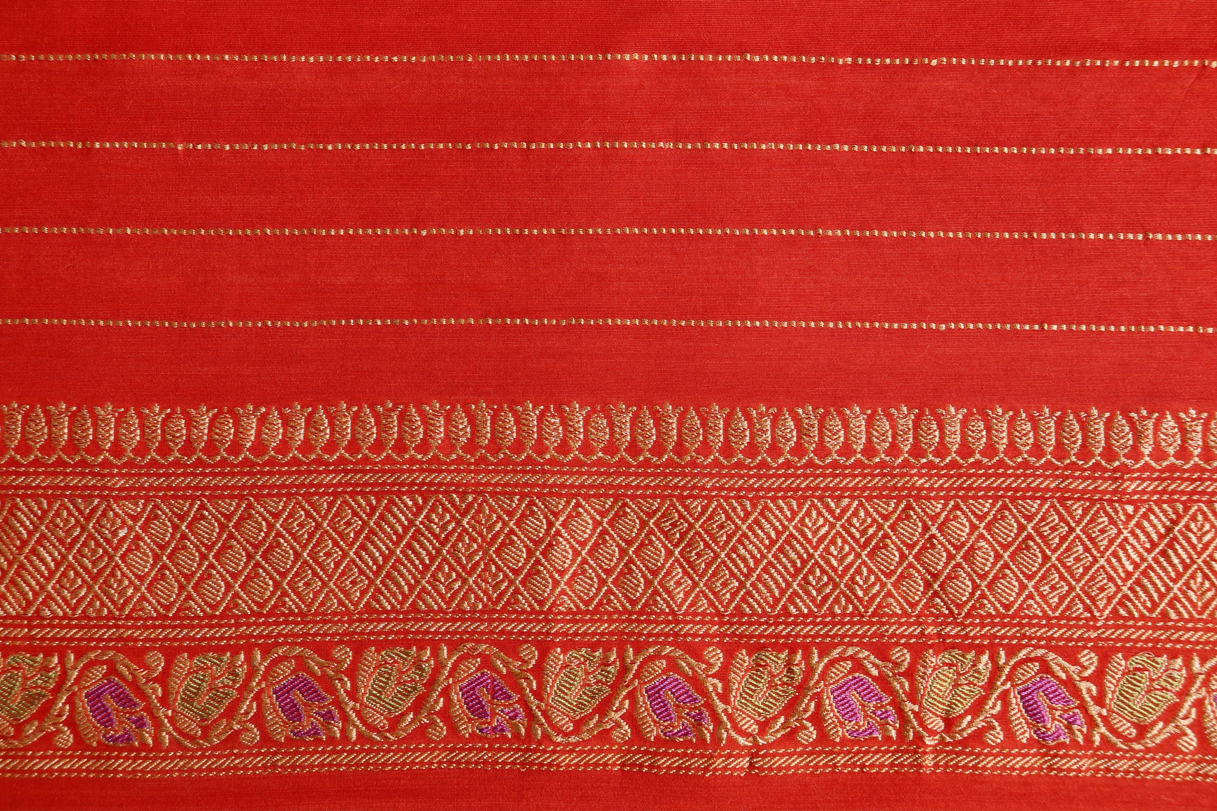 Red Orange Motif Munga Silk Handloom Saree
