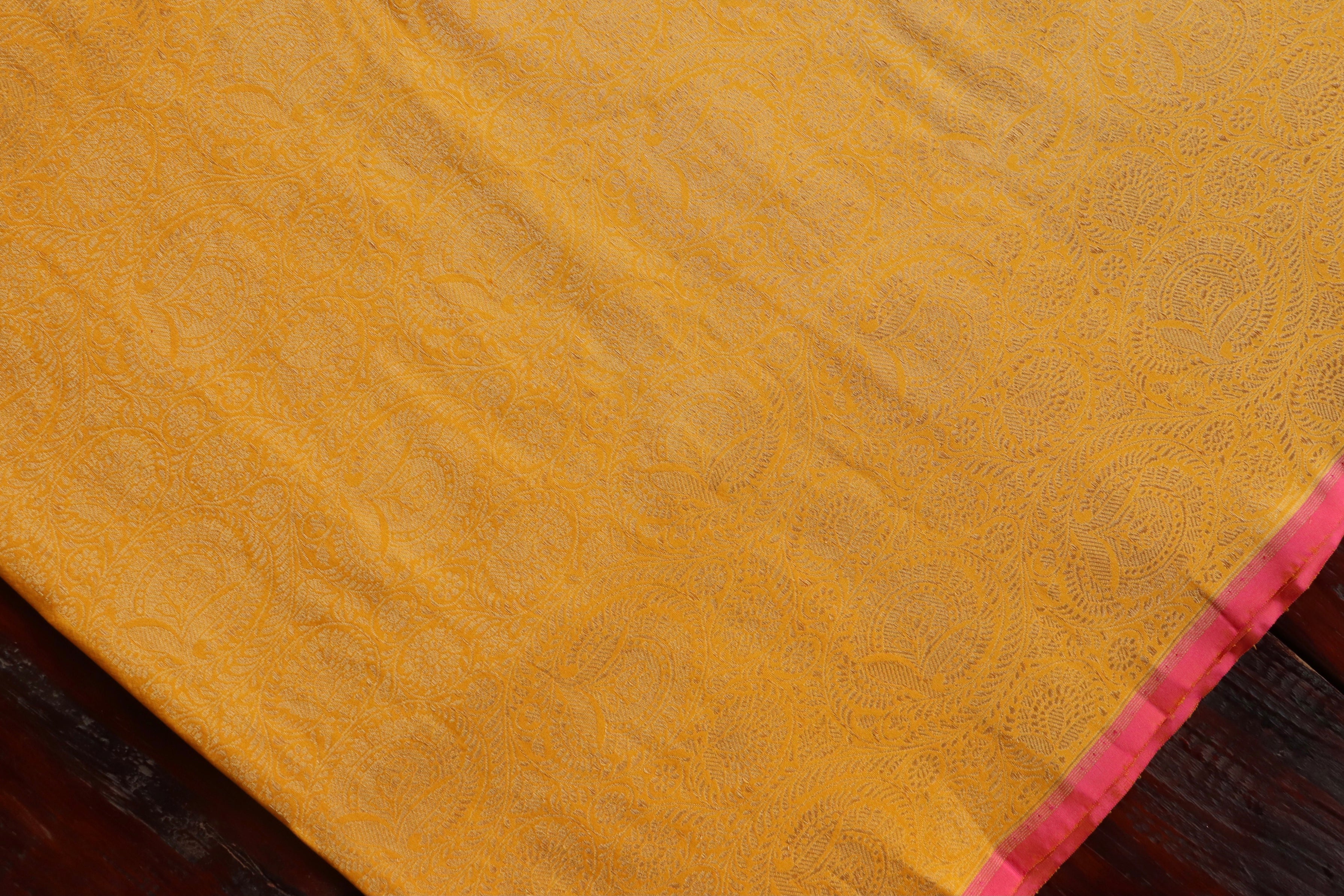 Yellow Tanchoi Pure Silk Handloom Banarasi
