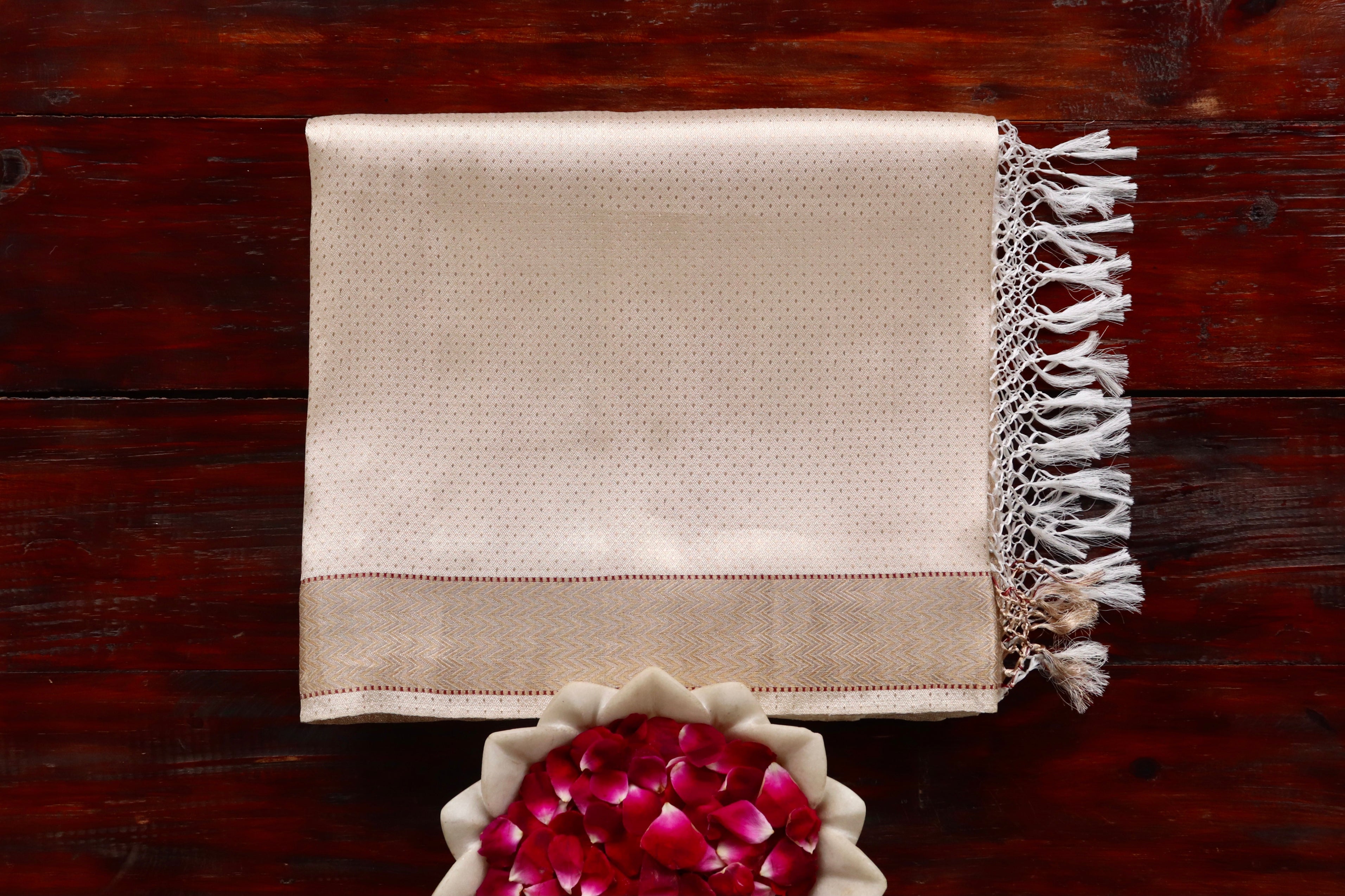 Ivory Do Rukhi Resham Handwoven Banarasi Tanchoi Silk Saree