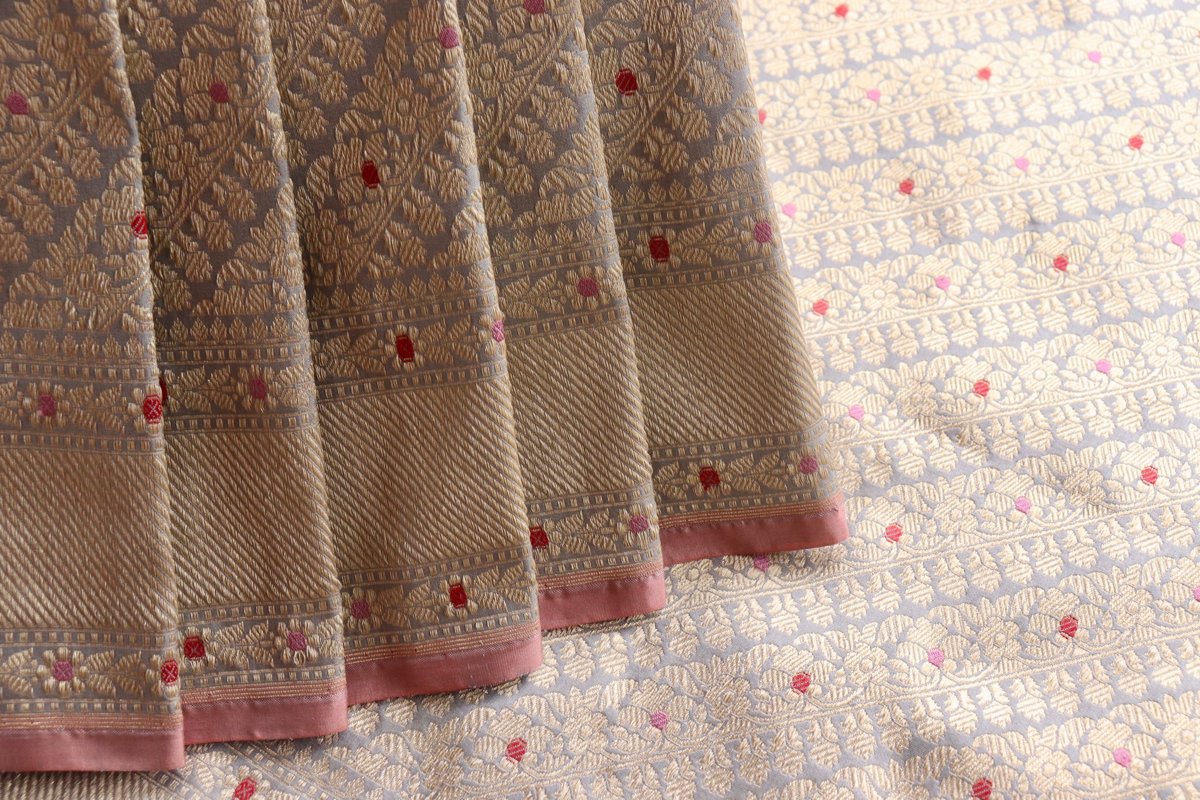 Grey Meenadar Adda Tanchoi Pure Silk Handloom Banarasi Saree