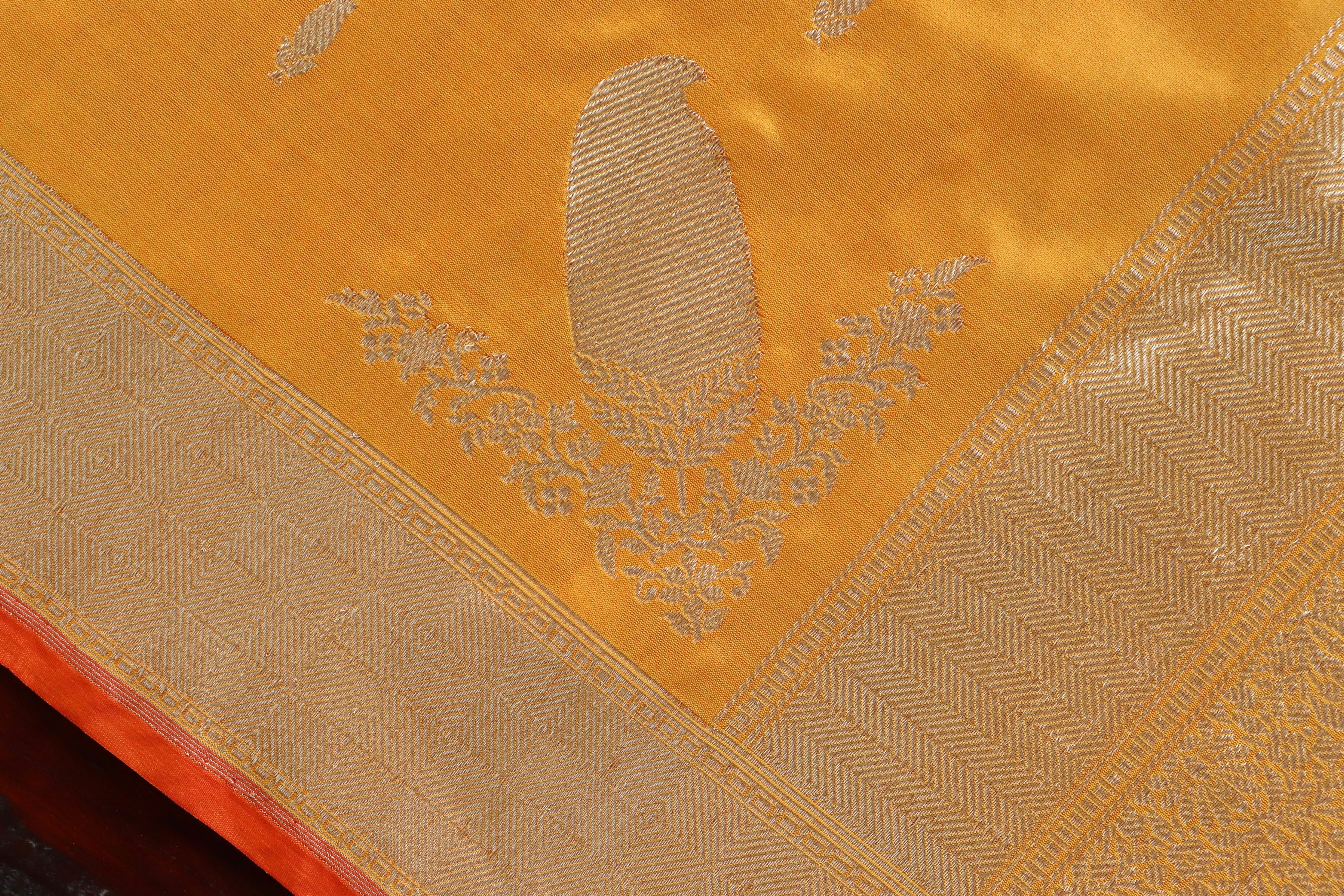 Saffron Kairy Kuniya Pure Silk Handloom Banarasi Saree