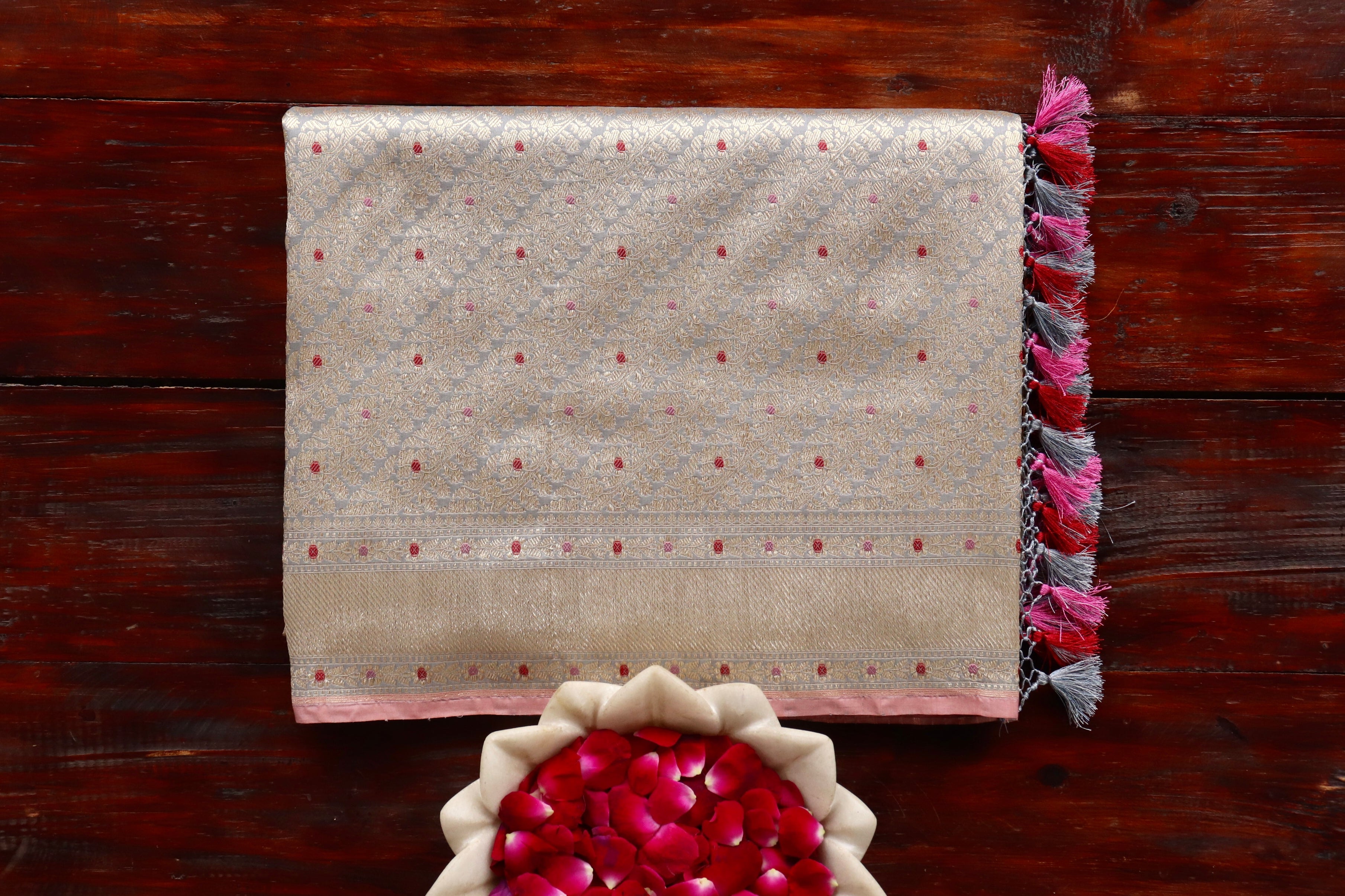 Grey Meenadar Adda Tanchoi Pure Silk Handloom Banarasi Saree