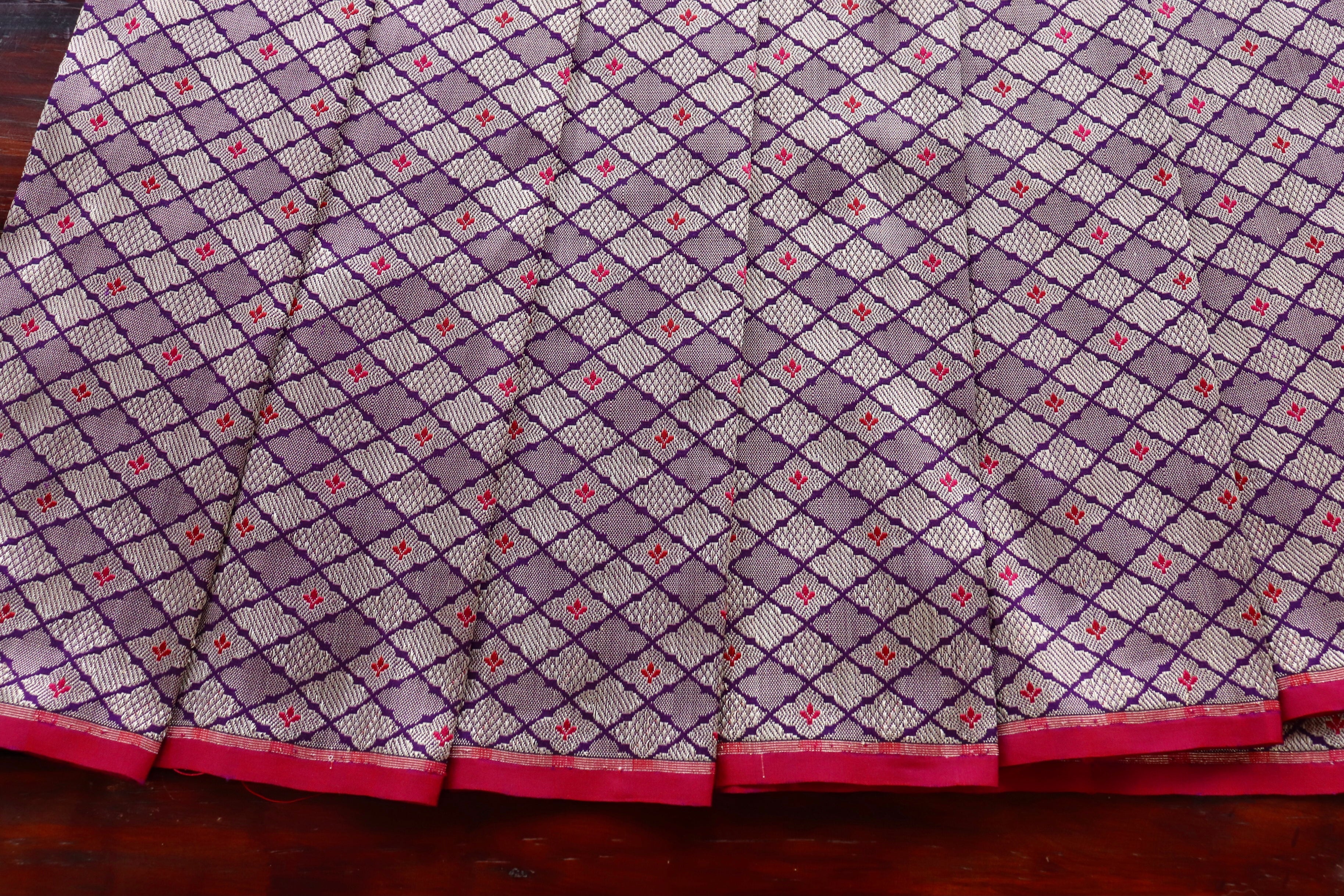 Purple Meenadar Tanchoi Pure Silk Handloom Banarasi Saree