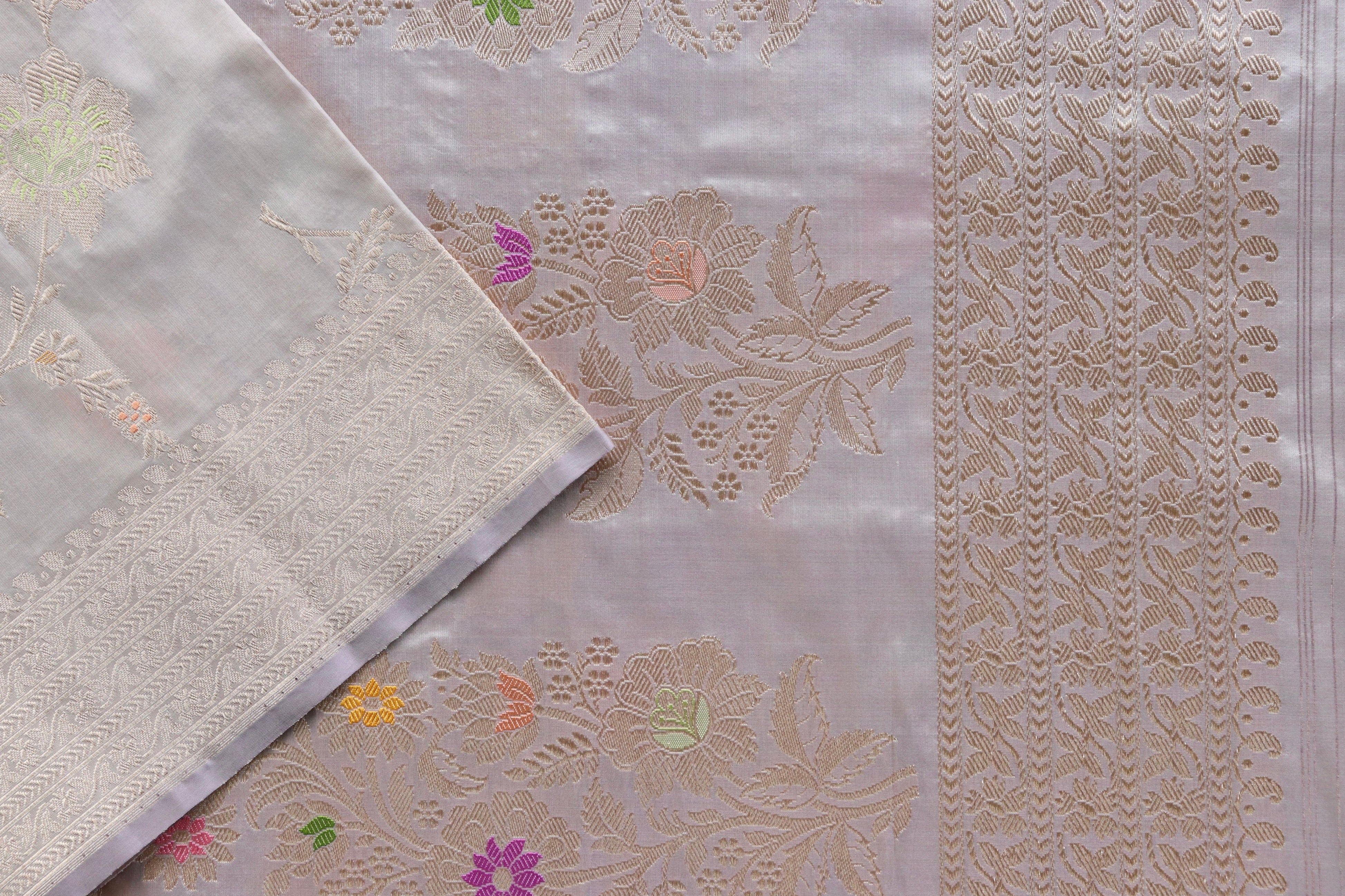 Dove Grey Kadhua Jangla Handwoven Kora Saree