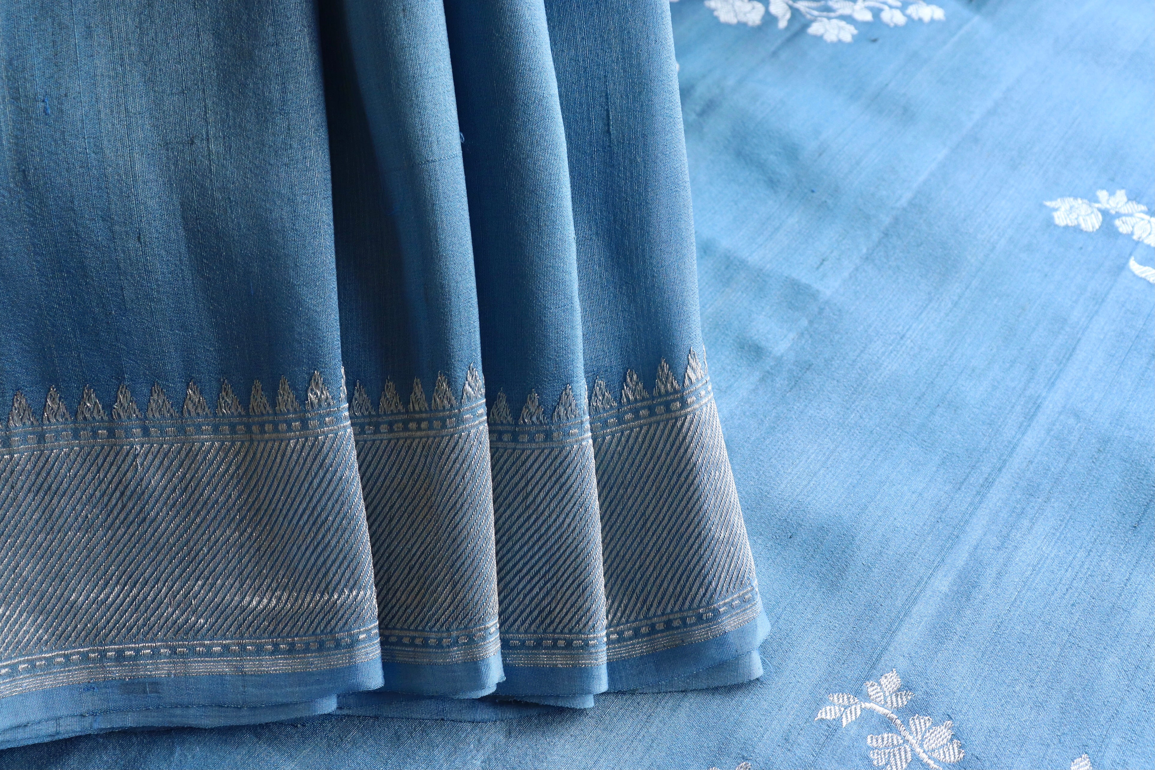 Ice Blue Phool Motif Tussar Silk Handloom Saree